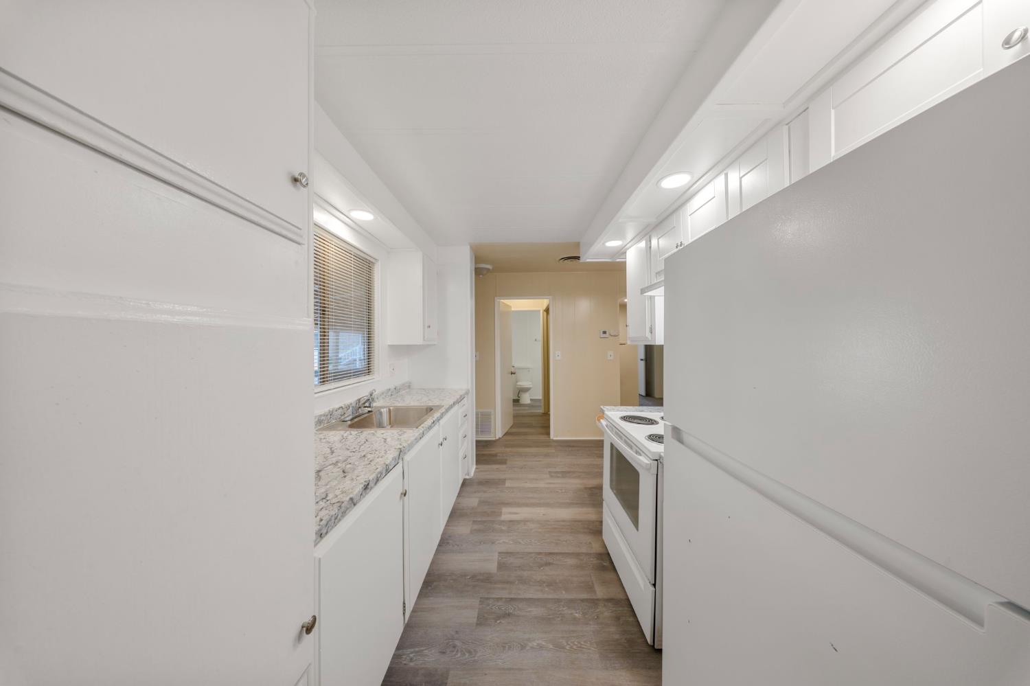 4399 Aplicella Ct #32, Manteca, CA 95337