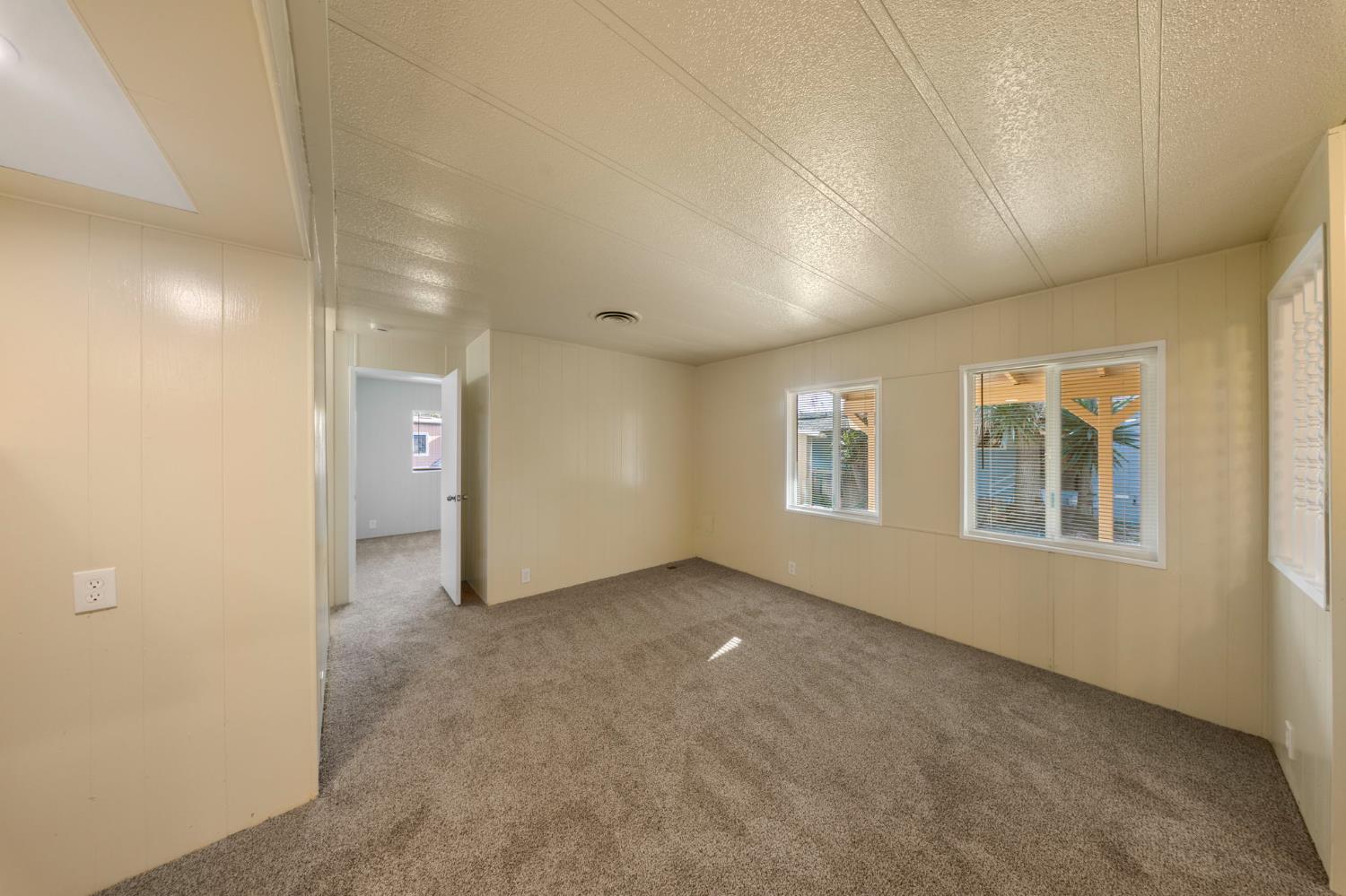 4399 Aplicella Ct #32, Manteca, CA 95337