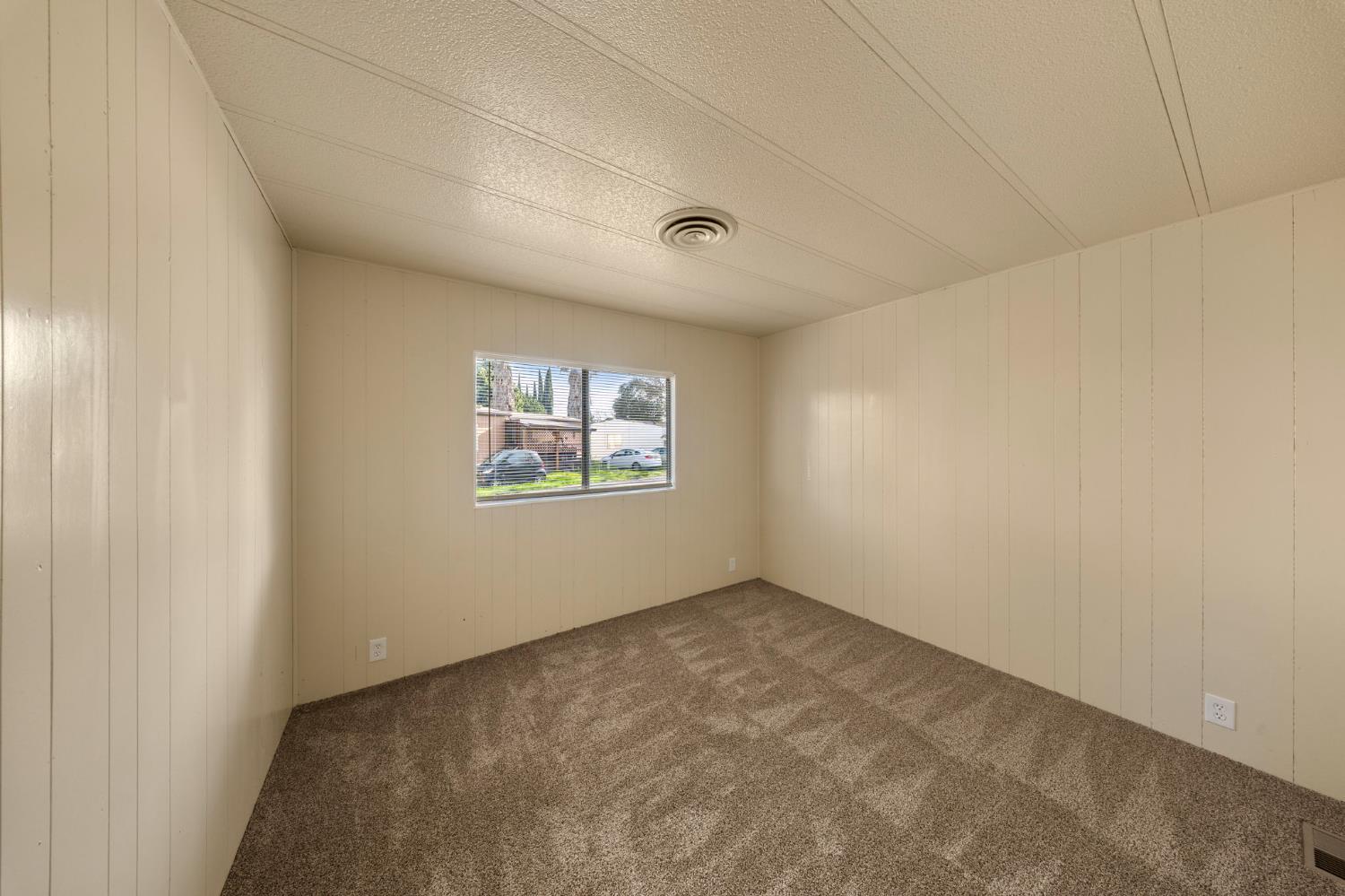 4399 Aplicella Ct #32, Manteca, CA 95337