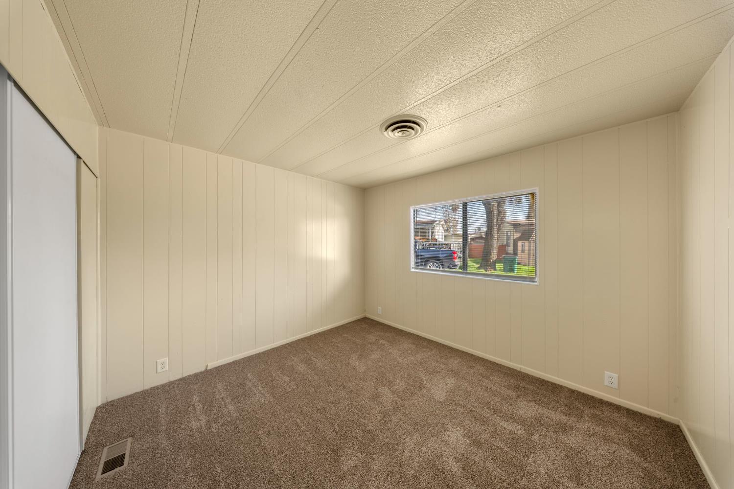 4399 Aplicella Ct #32, Manteca, CA 95337