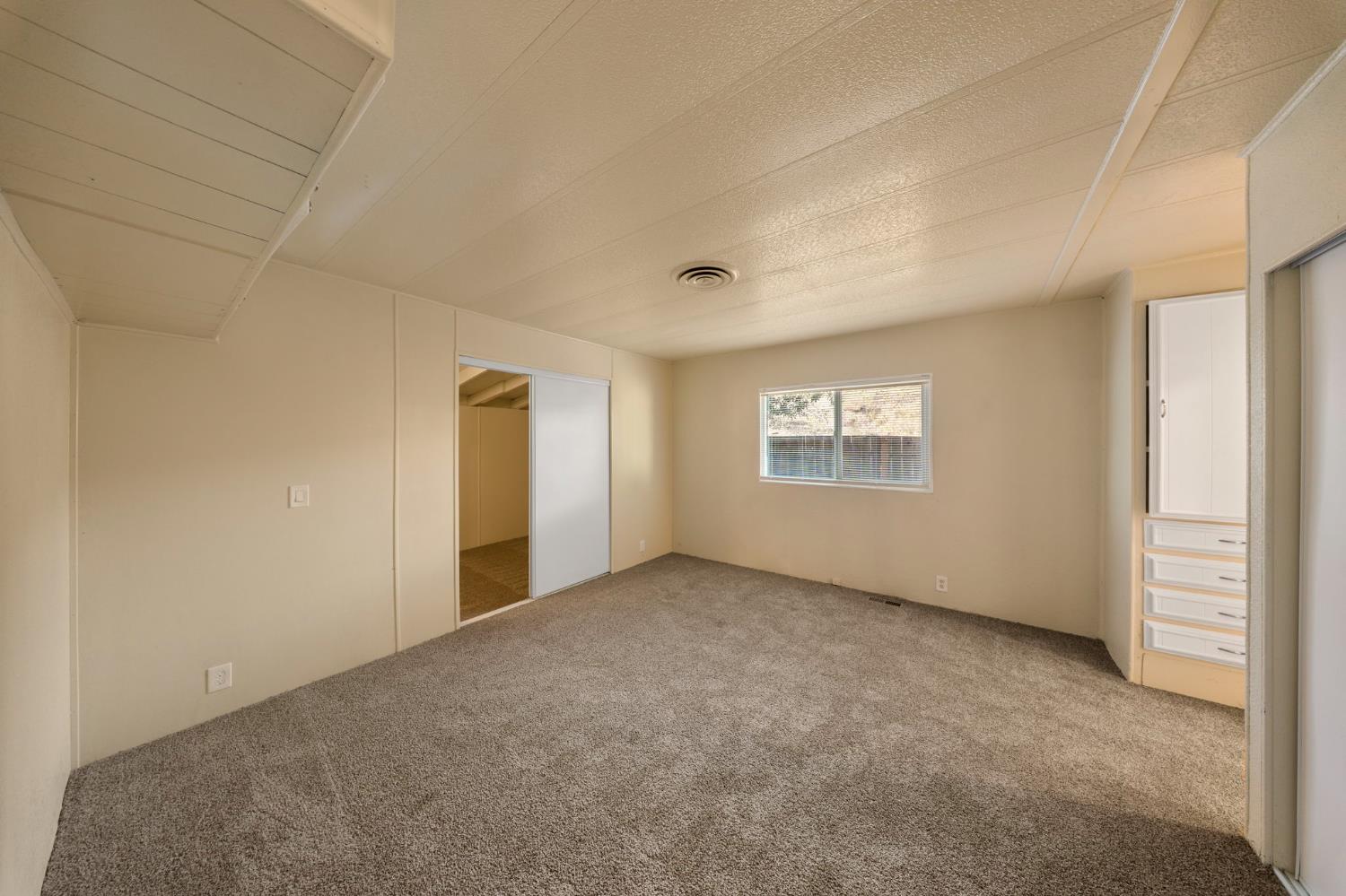 4399 Aplicella Ct #32, Manteca, CA 95337