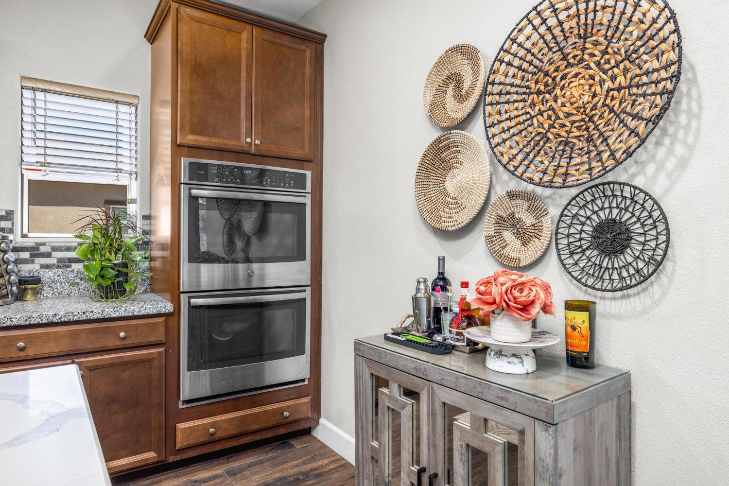 826 Grace Dr, Los Banos, CA 93635