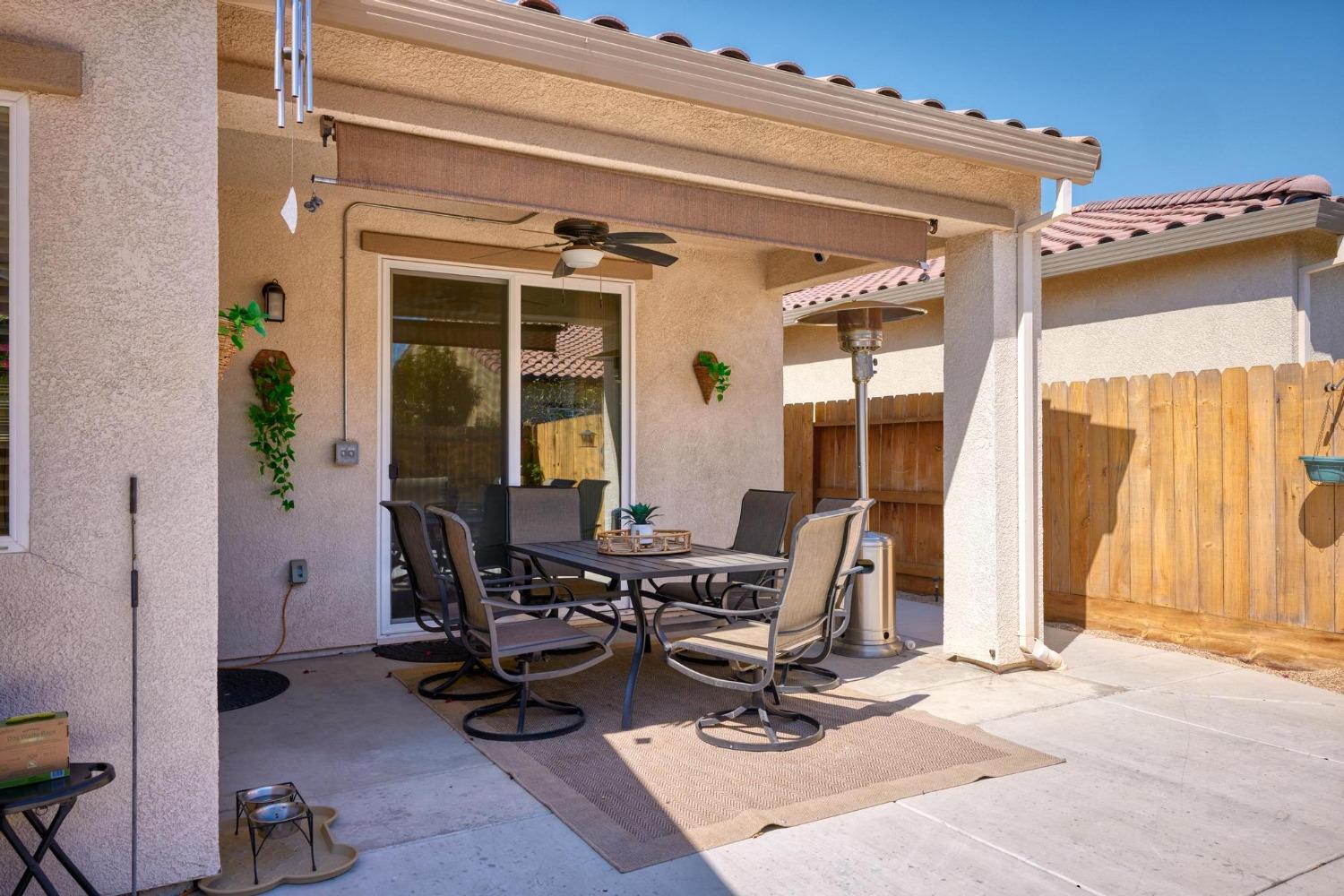 826 Grace Dr, Los Banos, CA 93635