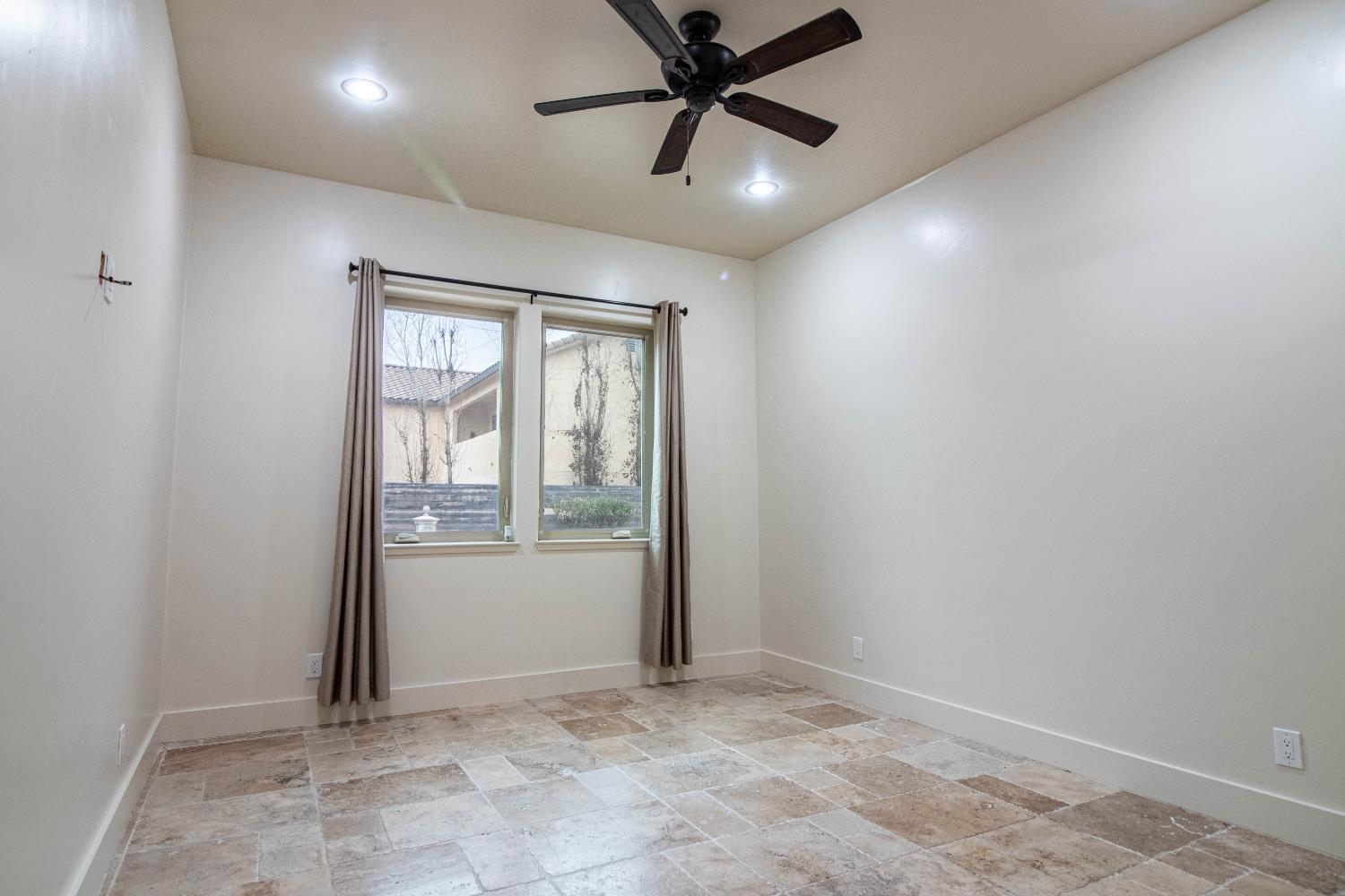 4809 Trails Ct, Modesto, CA 95357