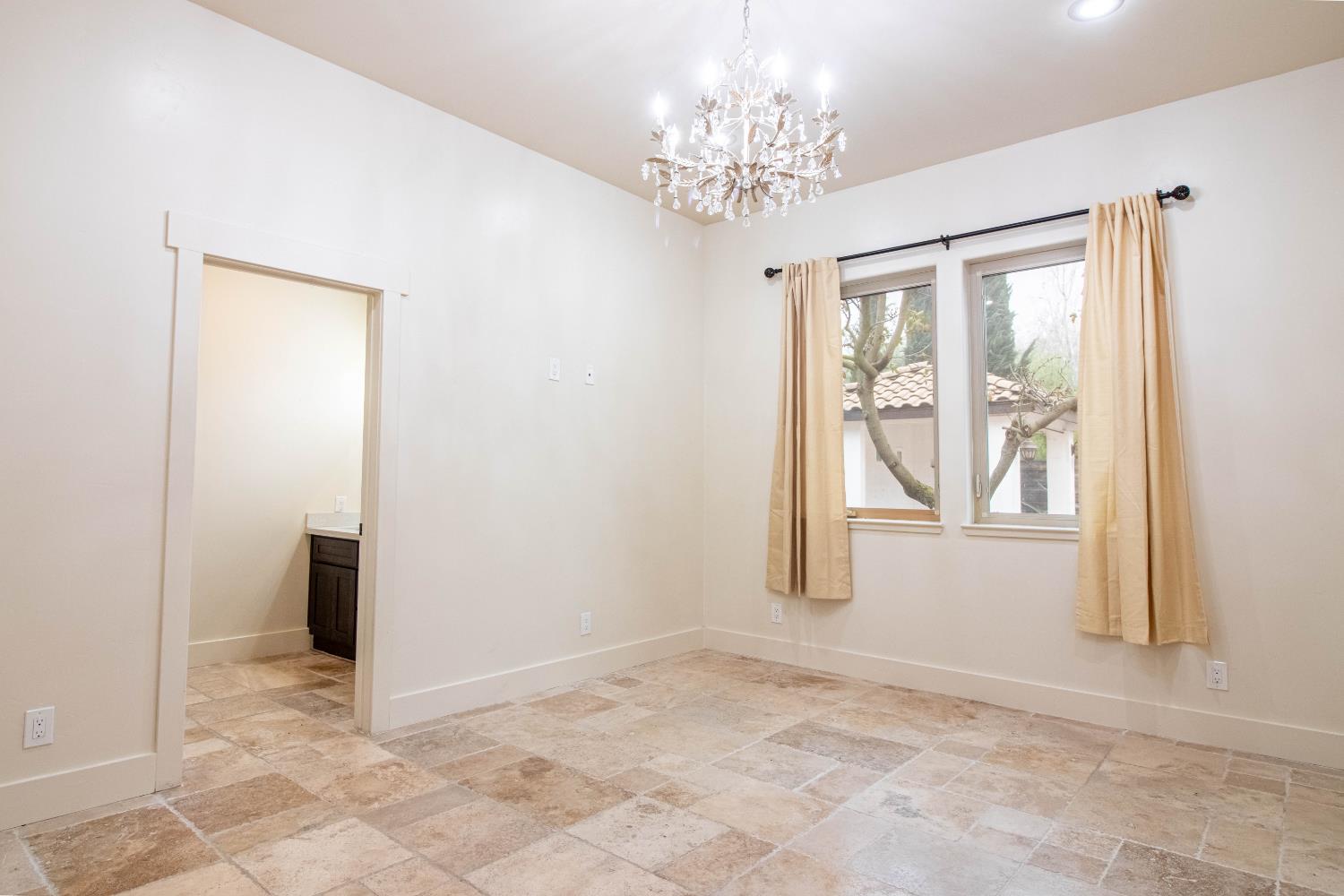 4809 Trails Ct, Modesto, CA 95357