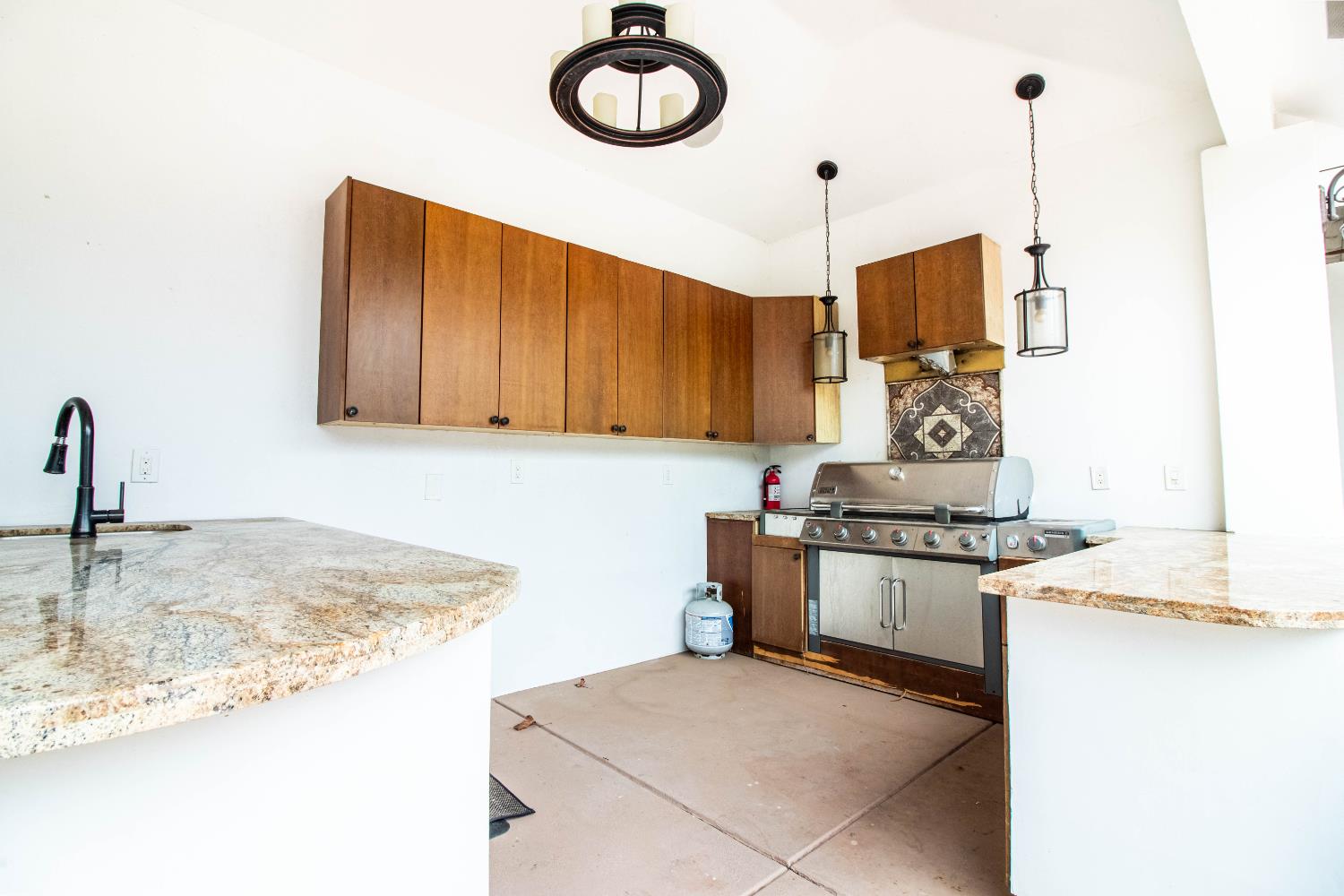 4809 Trails Ct, Modesto, CA 95357