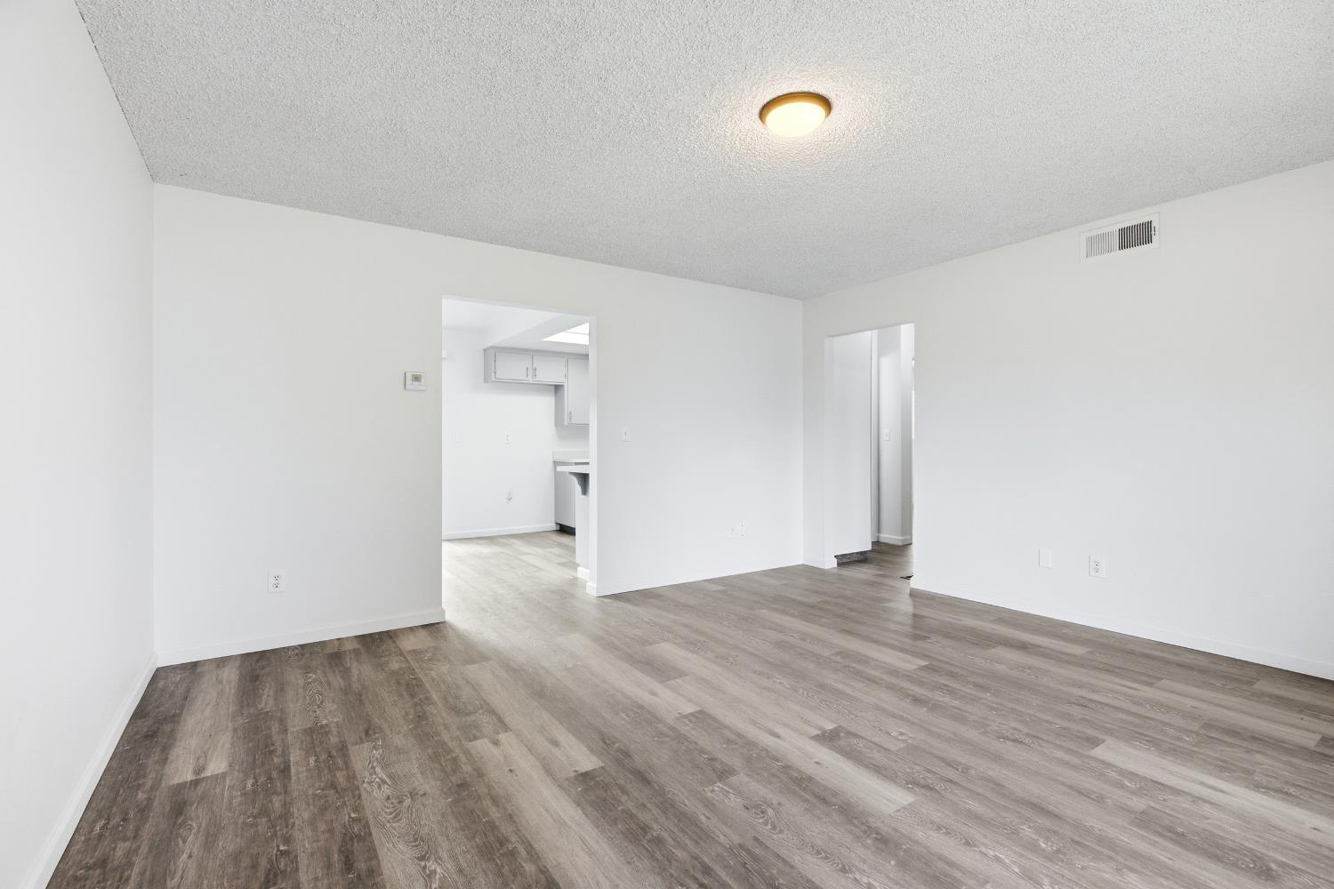 1802 Rockford Ave, Modesto, CA 95355