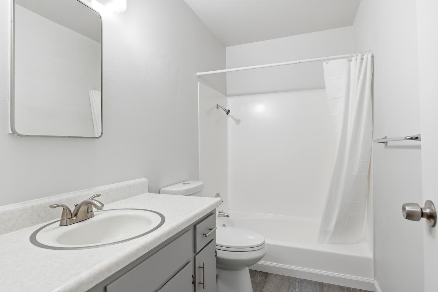 1802 Rockford Ave, Modesto, CA 95355