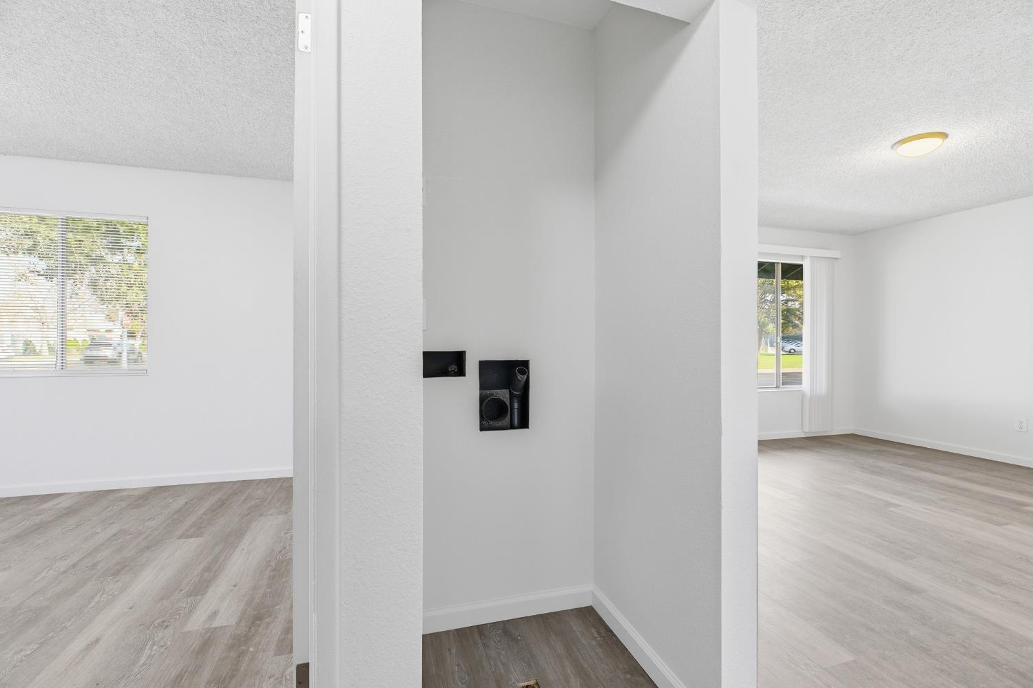 1802 Rockford Ave, Modesto, CA 95355