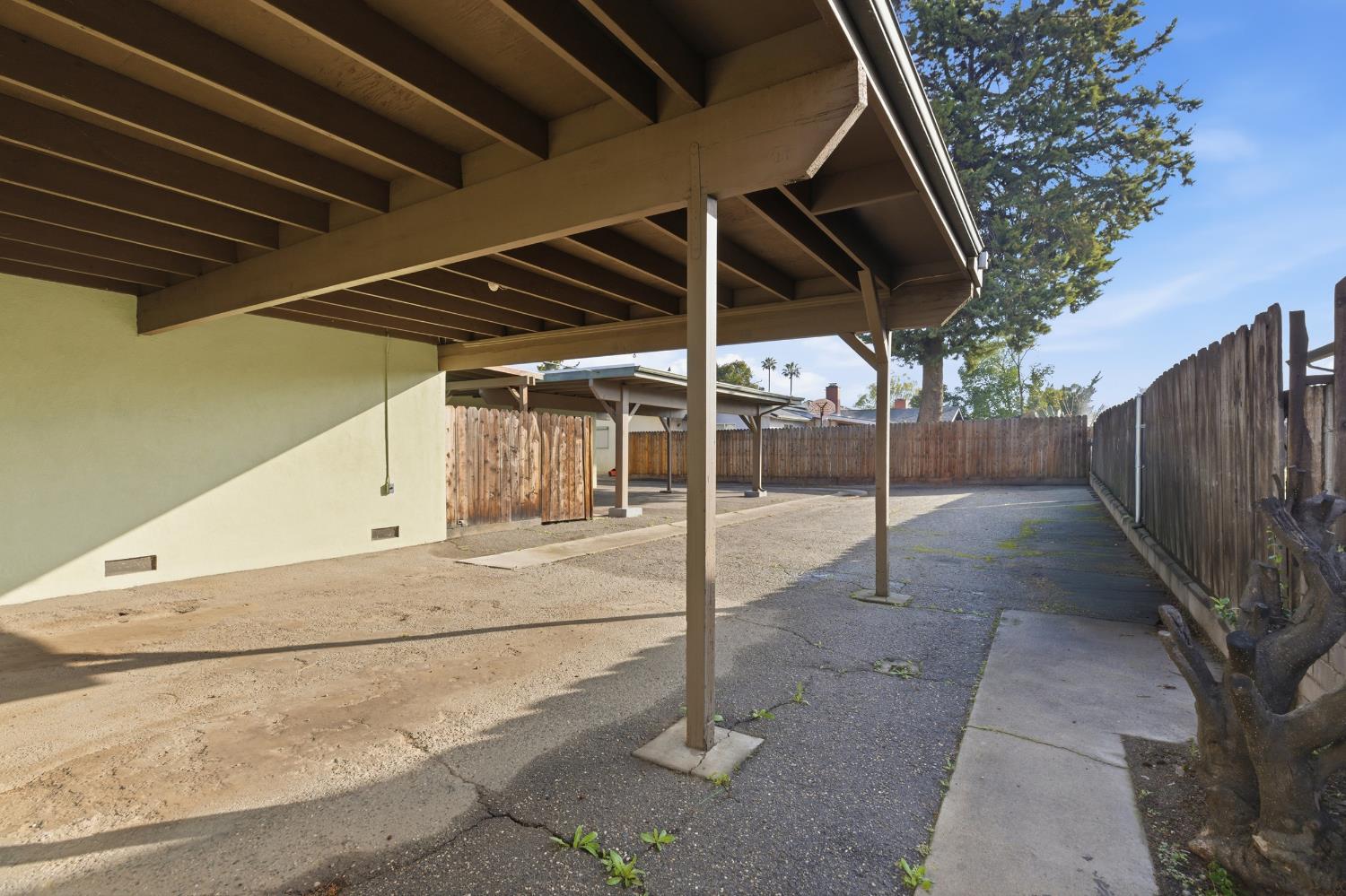 1802 Rockford Ave, Modesto, CA 95355