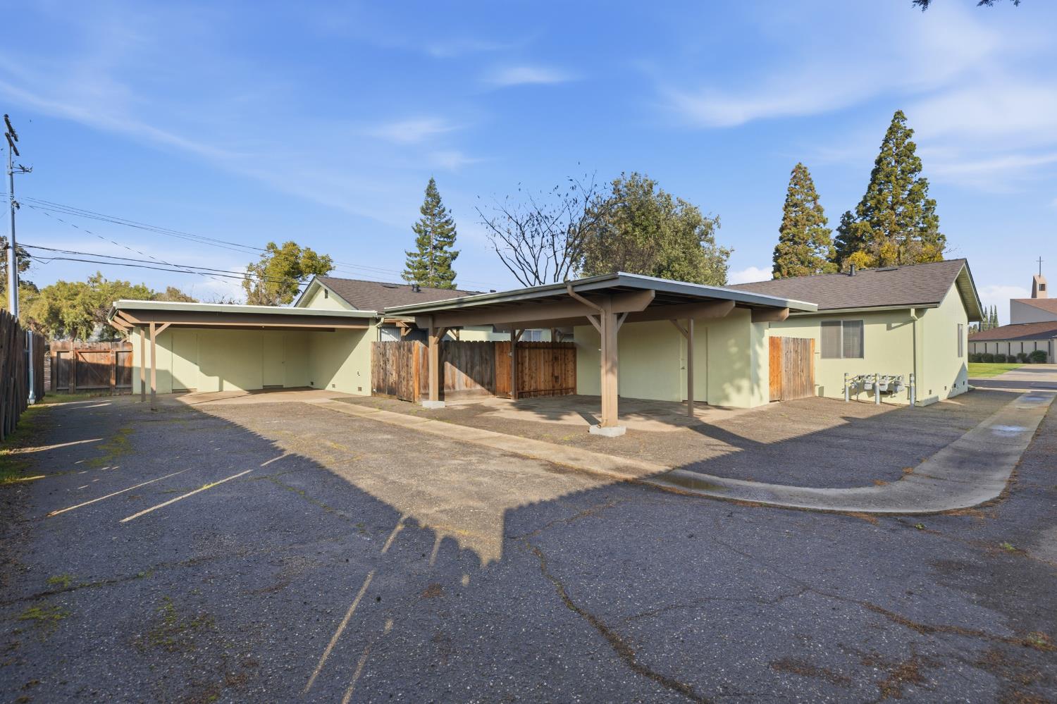 1802 Rockford Ave, Modesto, CA 95355