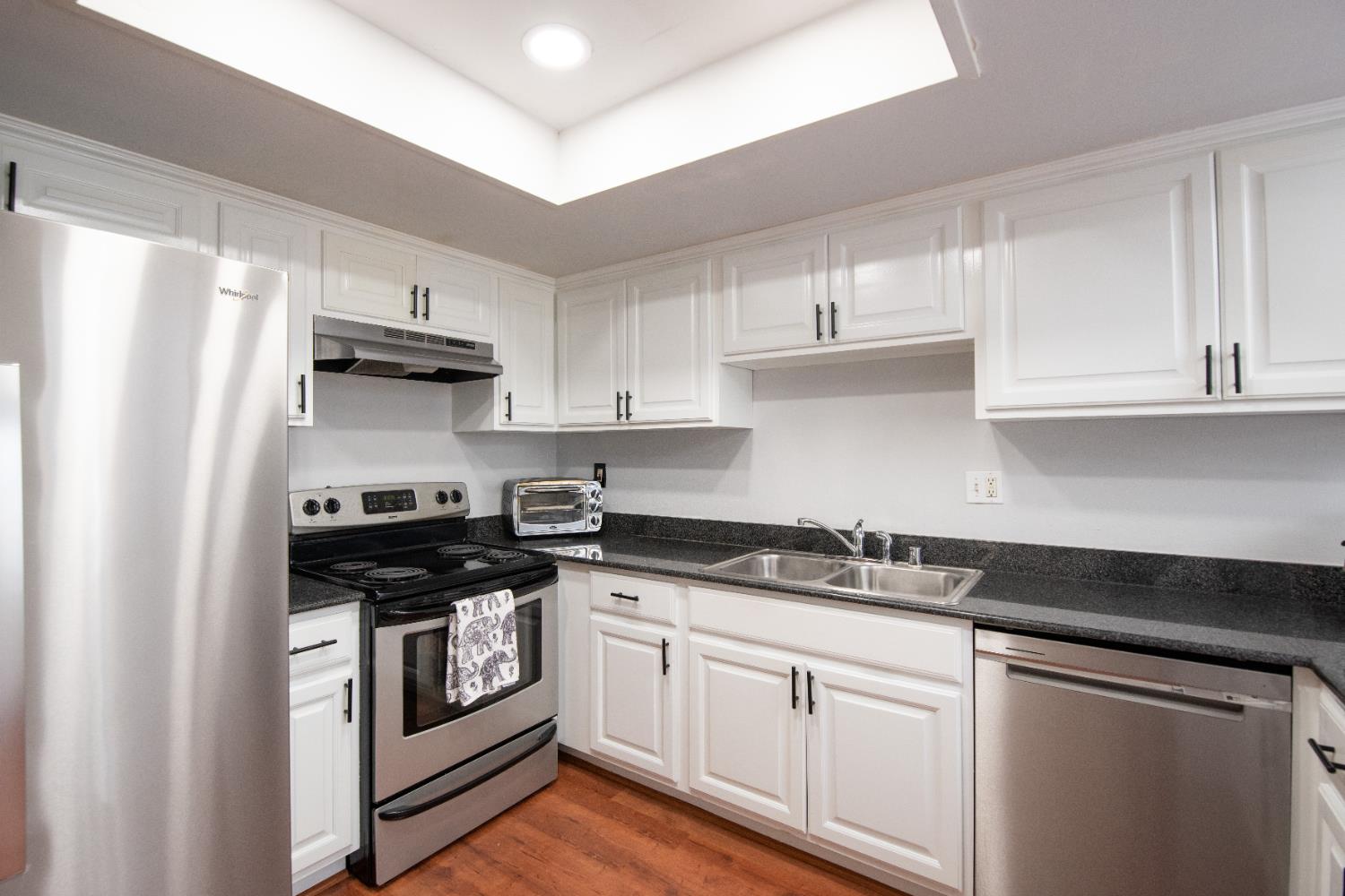 1232 W Roseburg Ave #C, Modesto, CA 95350