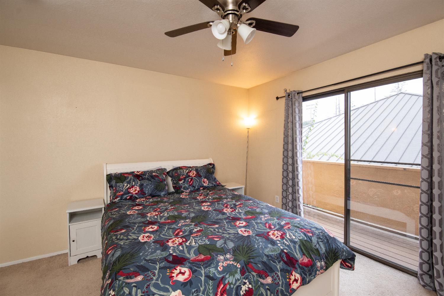 1232 W Roseburg Ave #C, Modesto, CA 95350