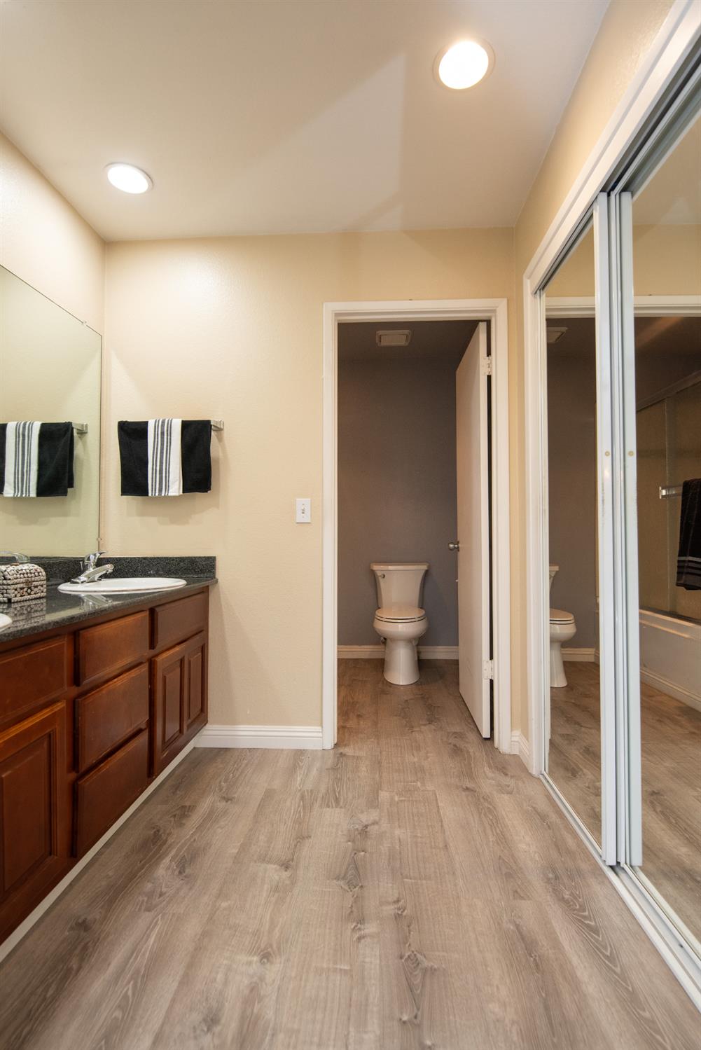 1232 W Roseburg Ave #C, Modesto, CA 95350