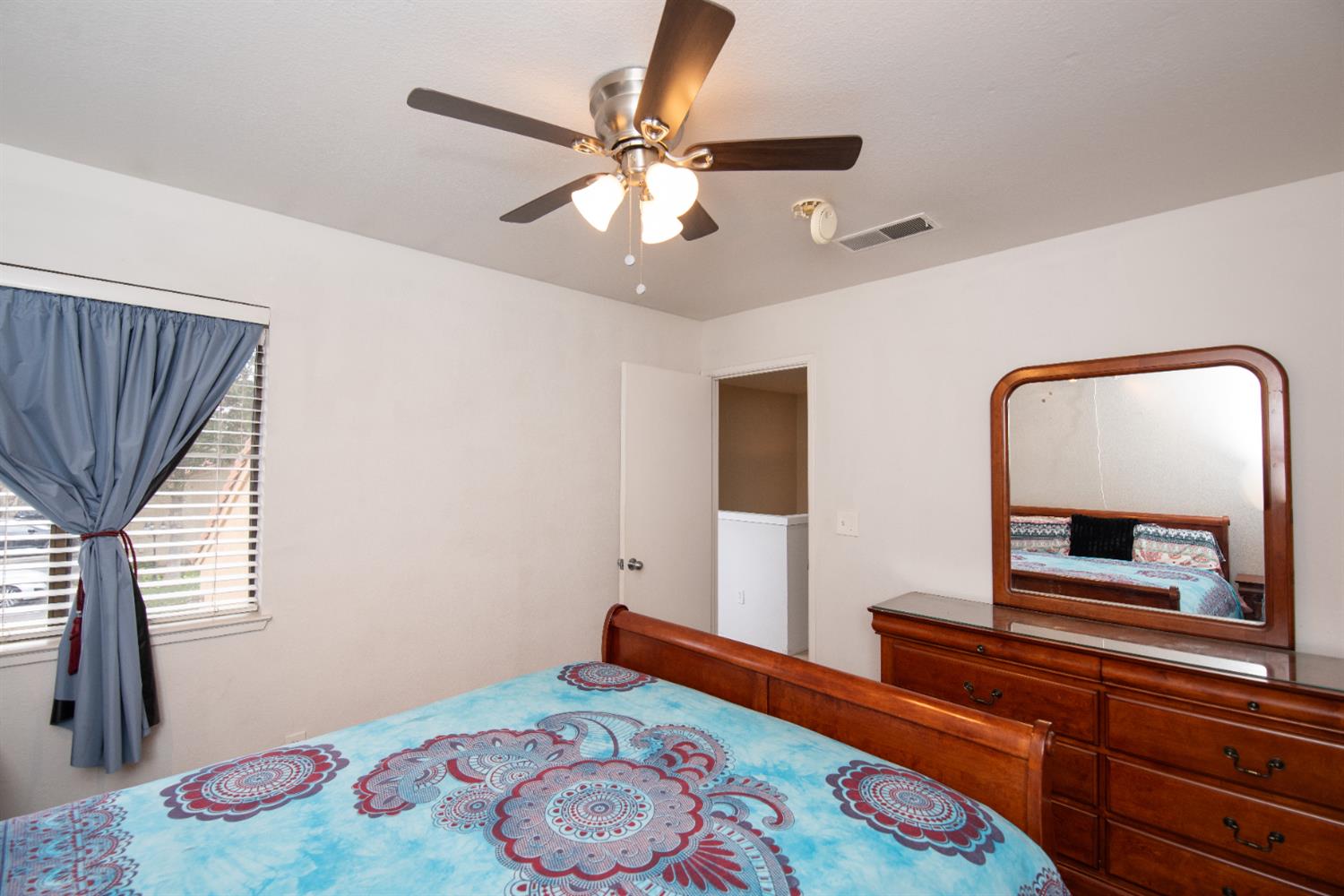 1232 W Roseburg Ave #C, Modesto, CA 95350