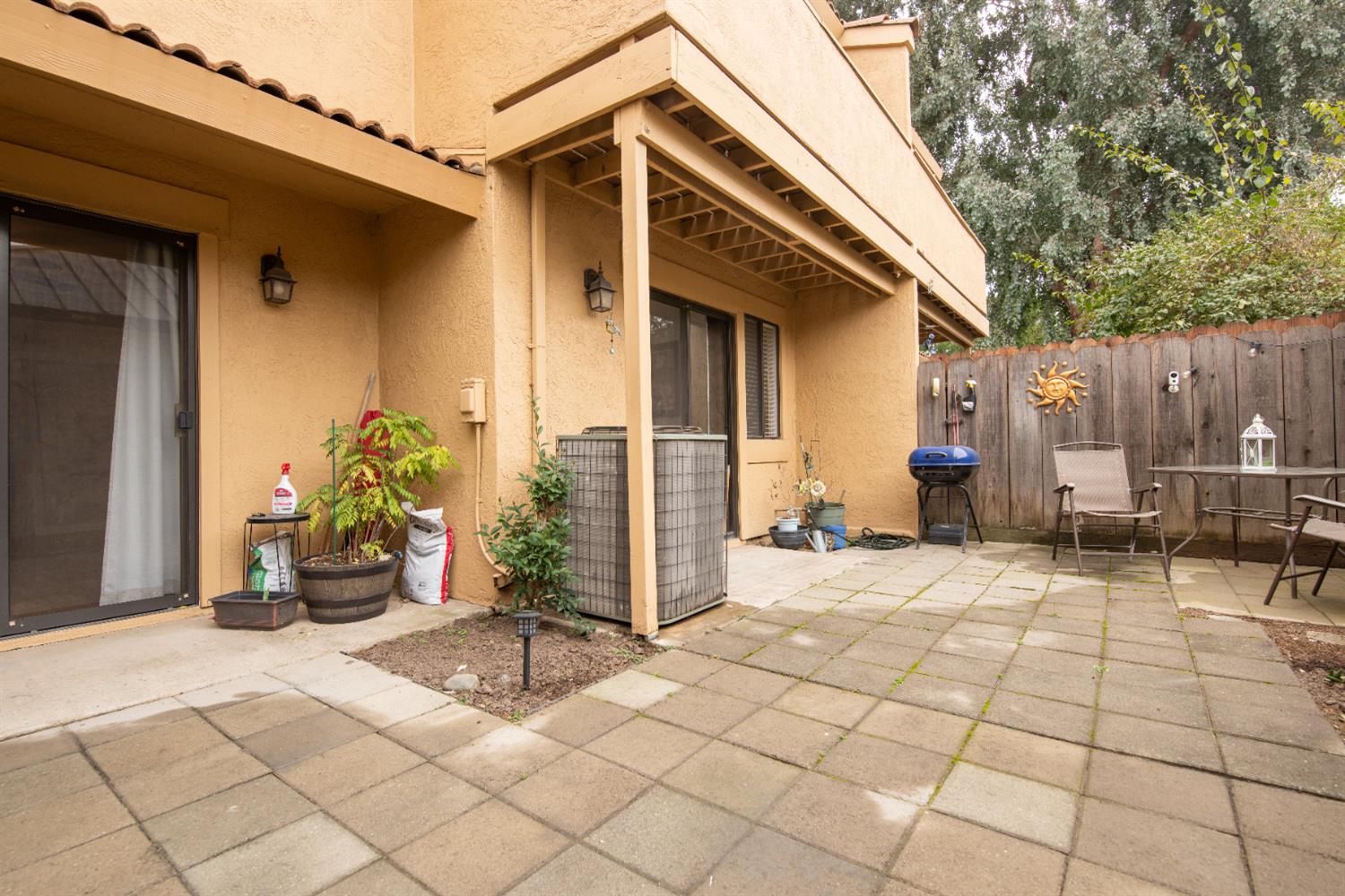 1232 W Roseburg Ave #C, Modesto, CA 95350