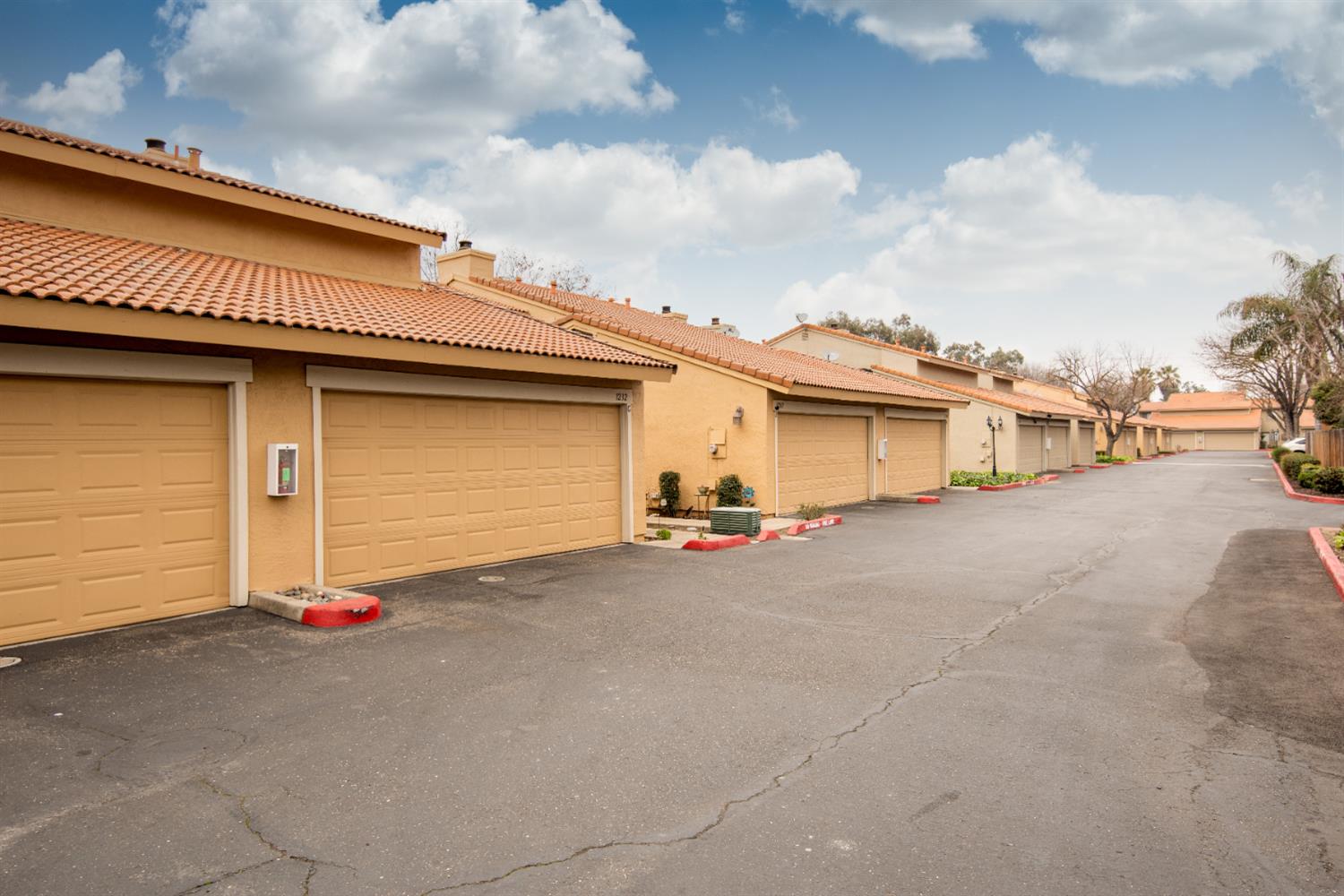 1232 W Roseburg Ave #C, Modesto, CA 95350