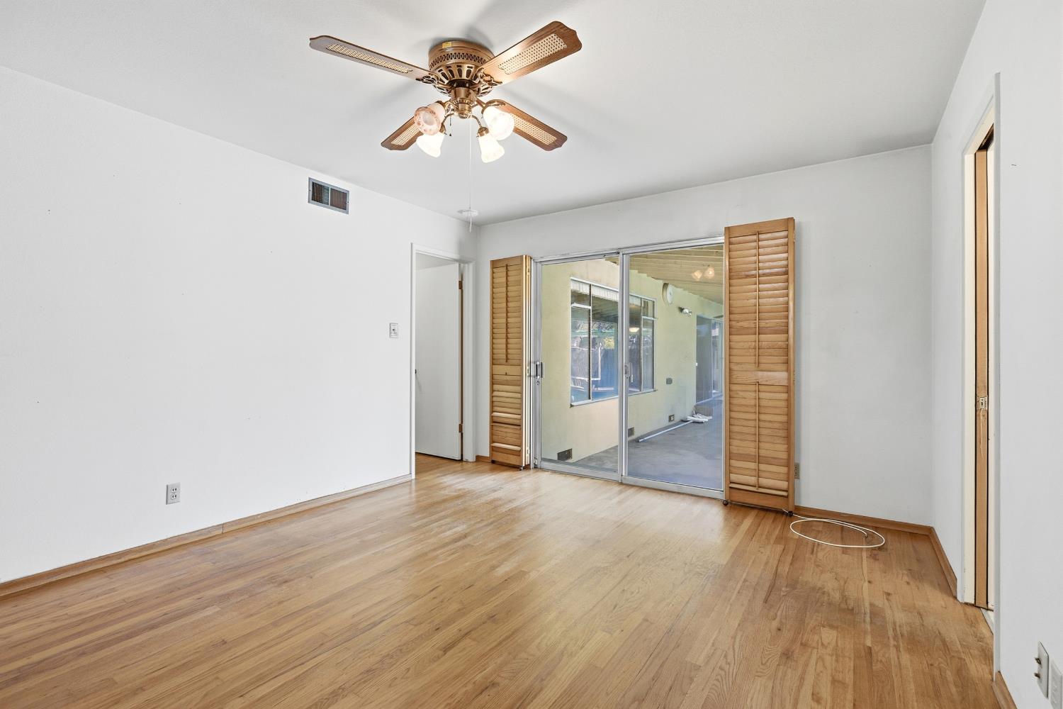 713 Rio Vista Dr, Modesto, CA 95355