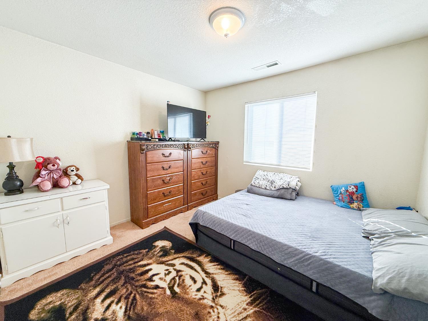 151 El Verano Way, Merced, CA 95341