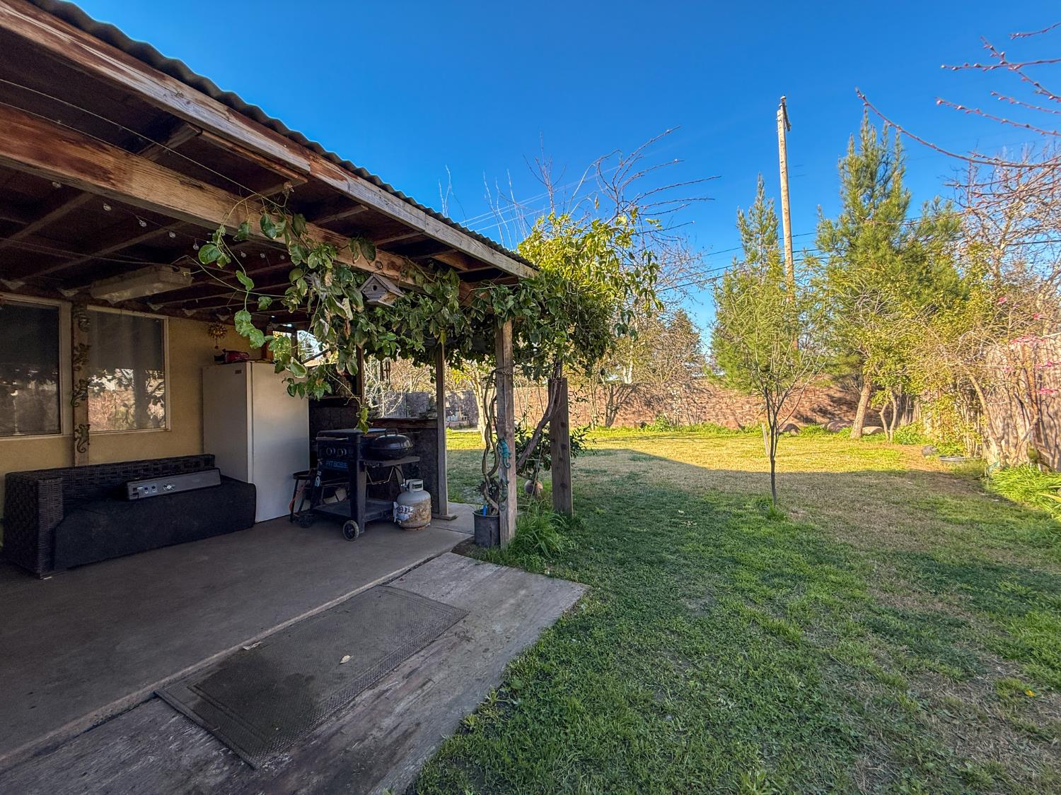151 El Verano Way, Merced, CA 95341