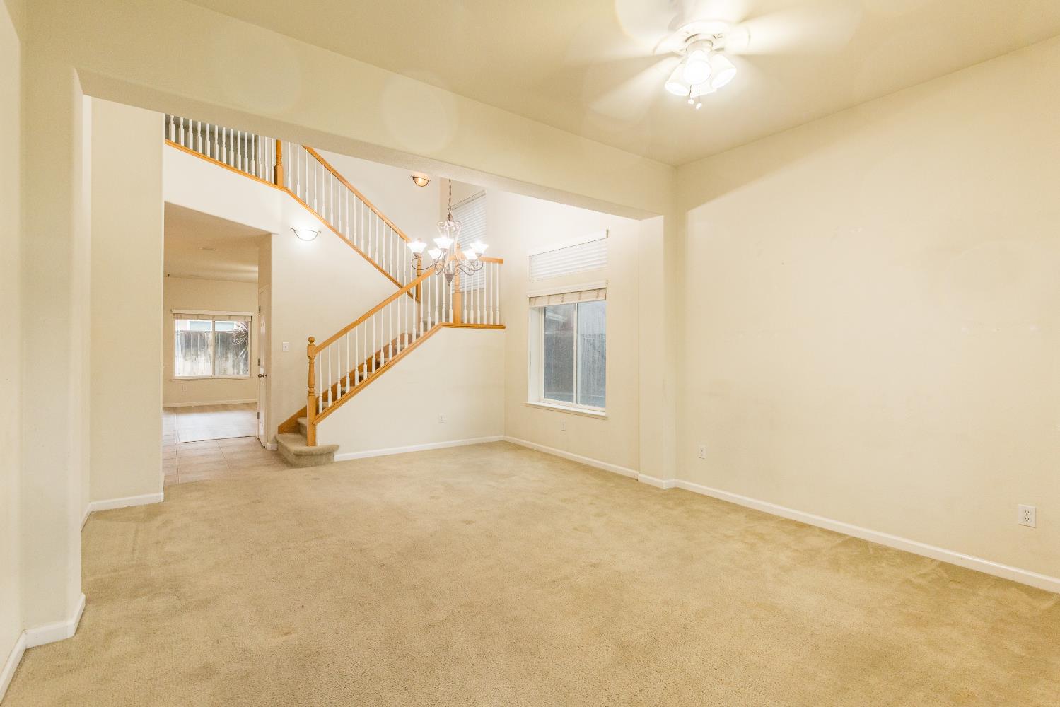 2608 Donner Trl, Riverbank, CA 95367