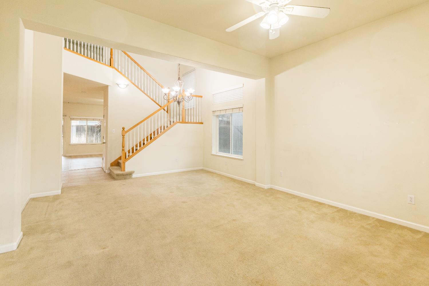 2608 Donner Trl, Riverbank, CA 95367