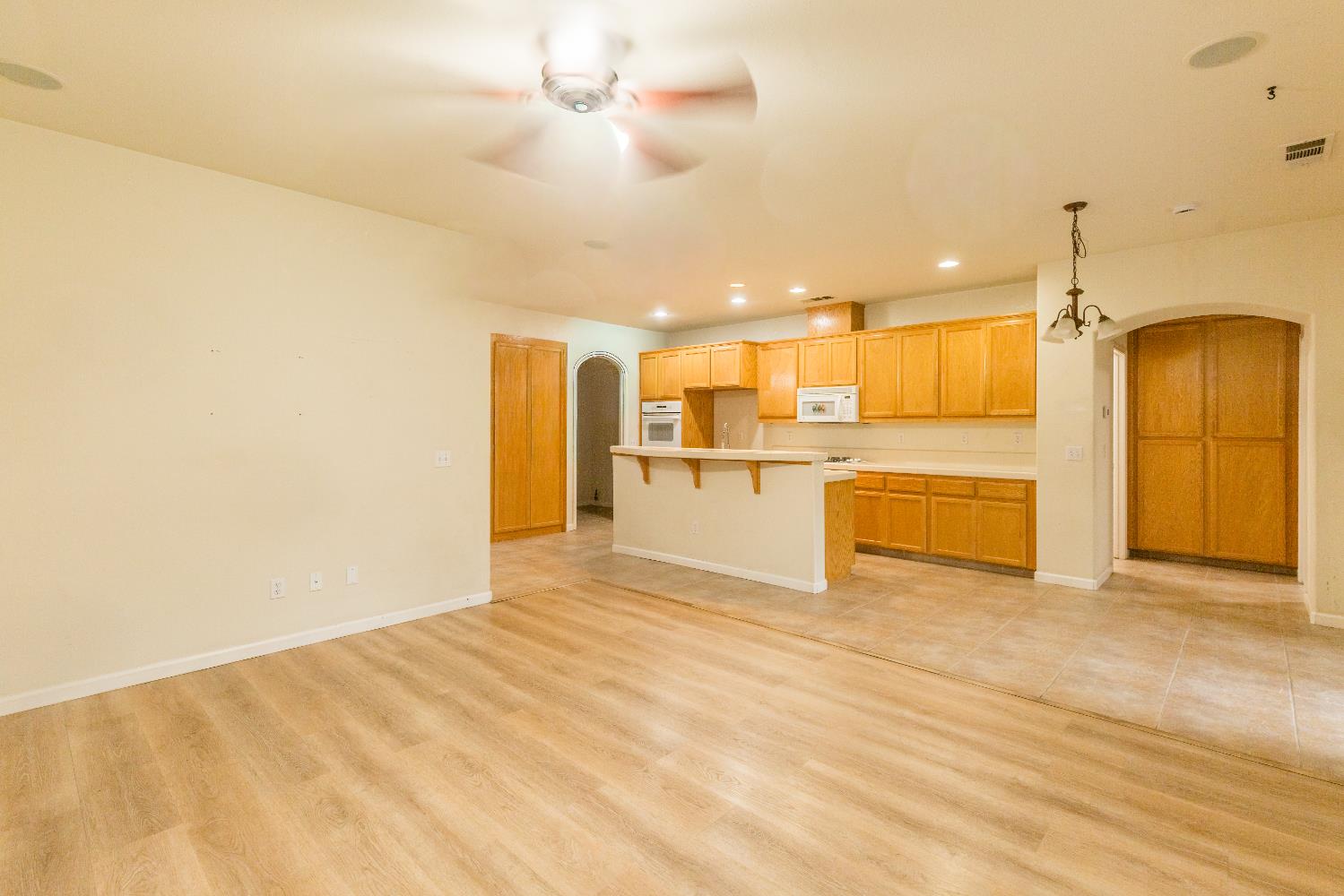 2608 Donner Trl, Riverbank, CA 95367