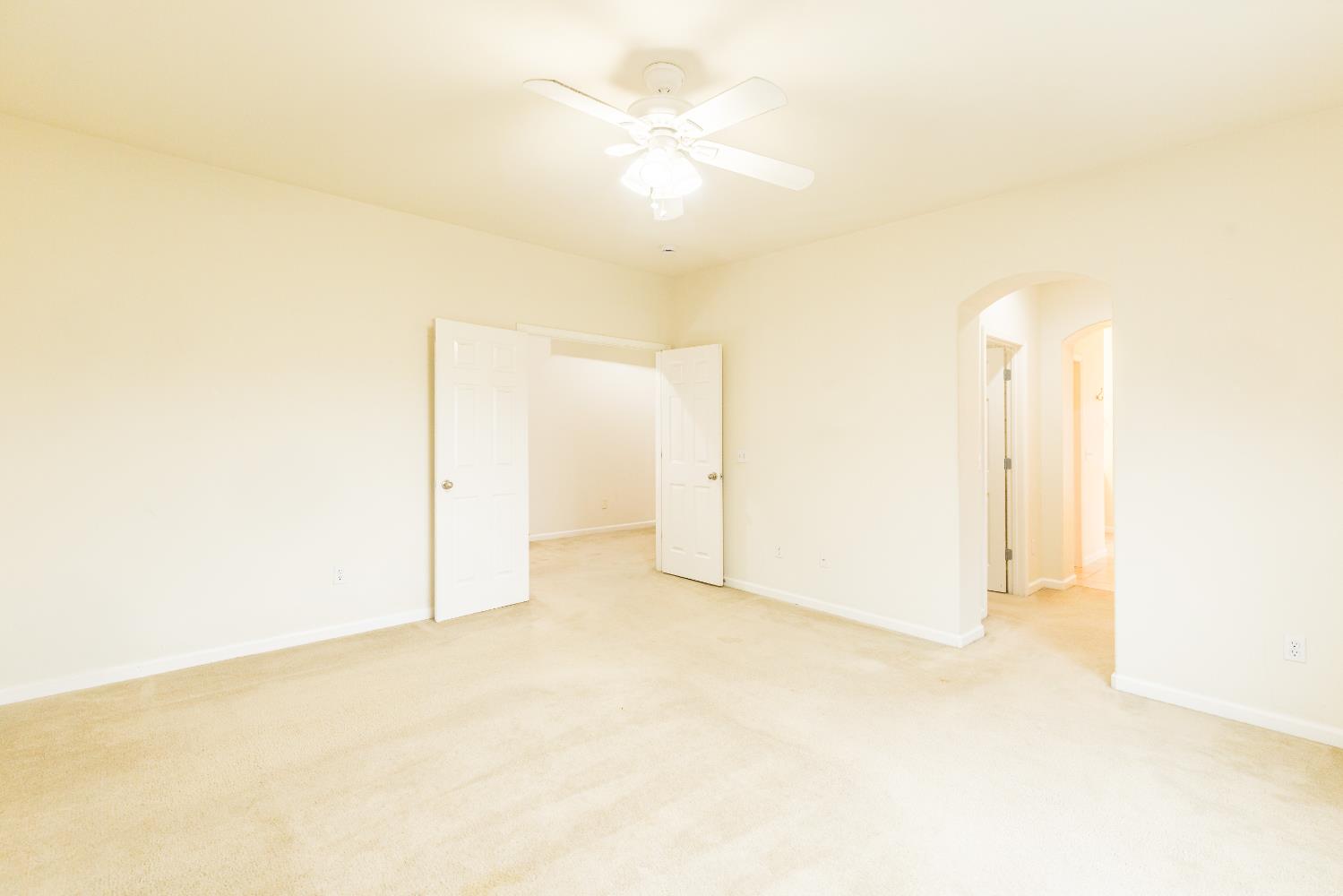 2608 Donner Trl, Riverbank, CA 95367