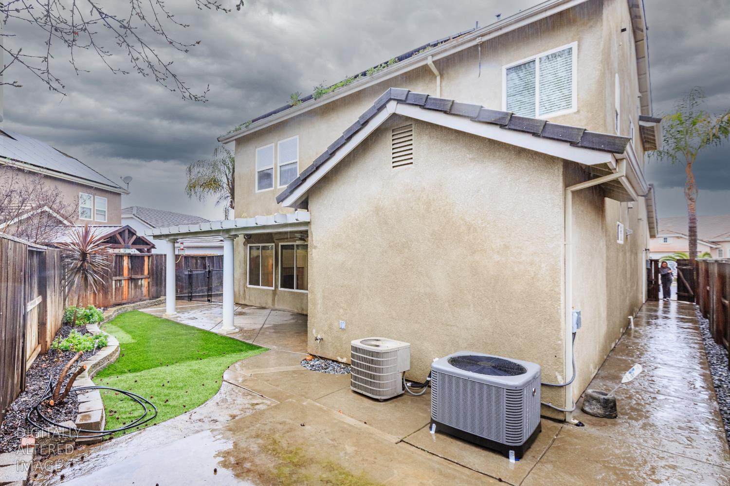 2608 Donner Trl, Riverbank, CA 95367