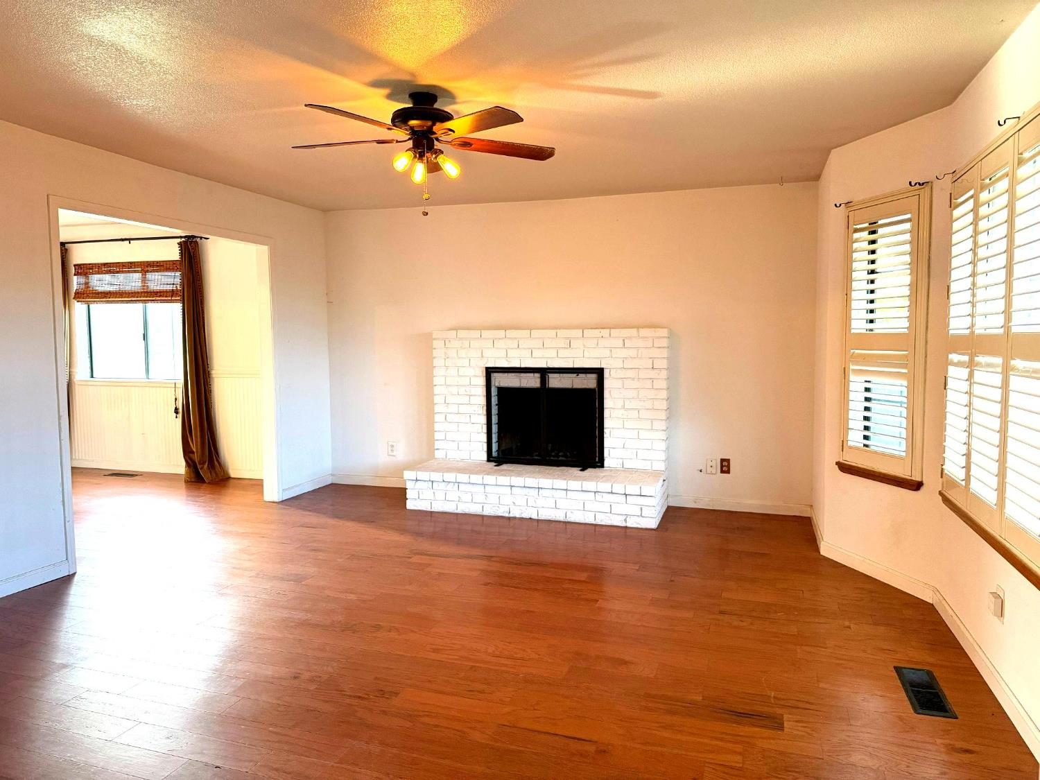 12024 Acosta Ct, Waterford, CA 95386