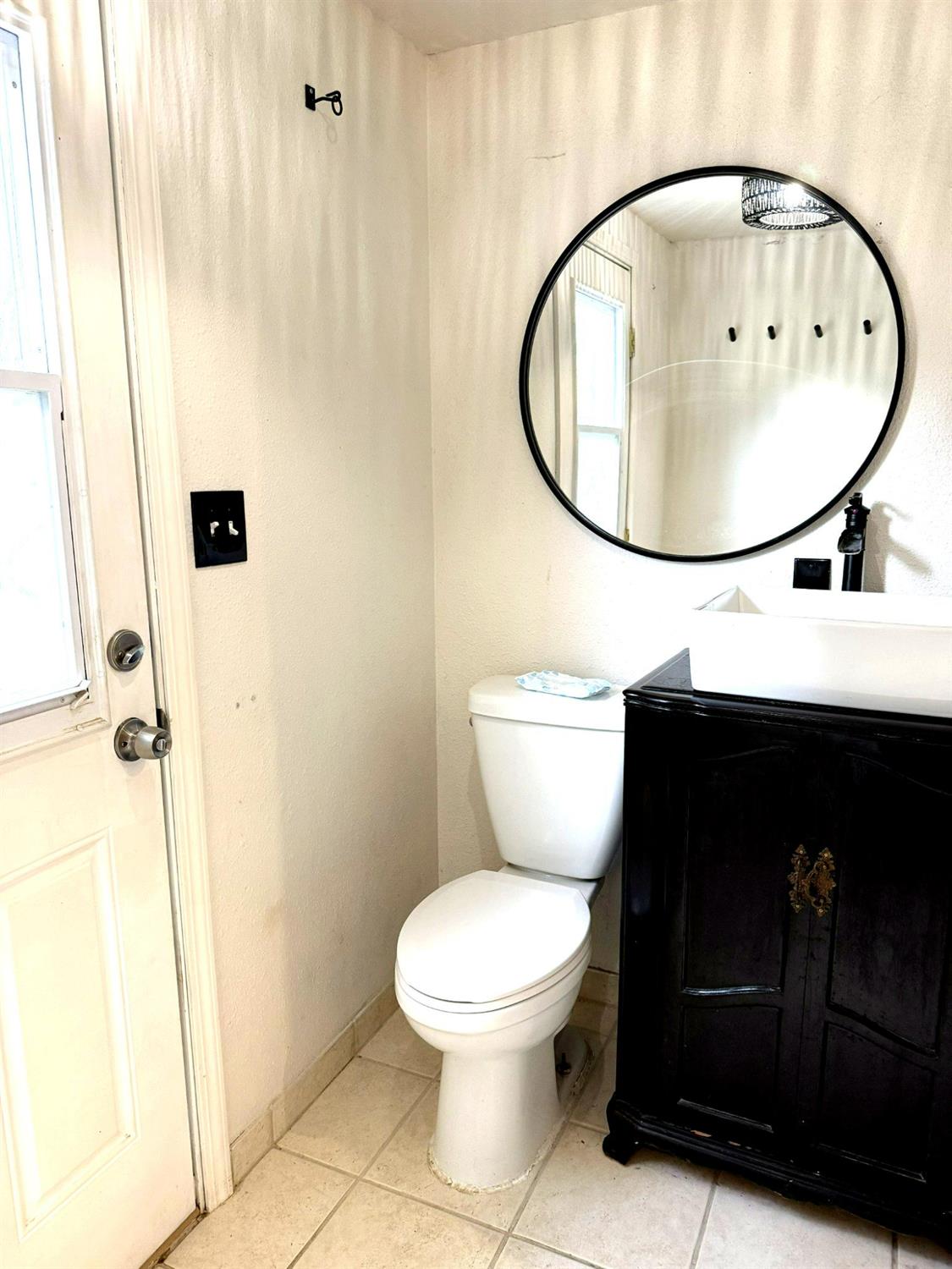 12024 Acosta Ct, Waterford, CA 95386