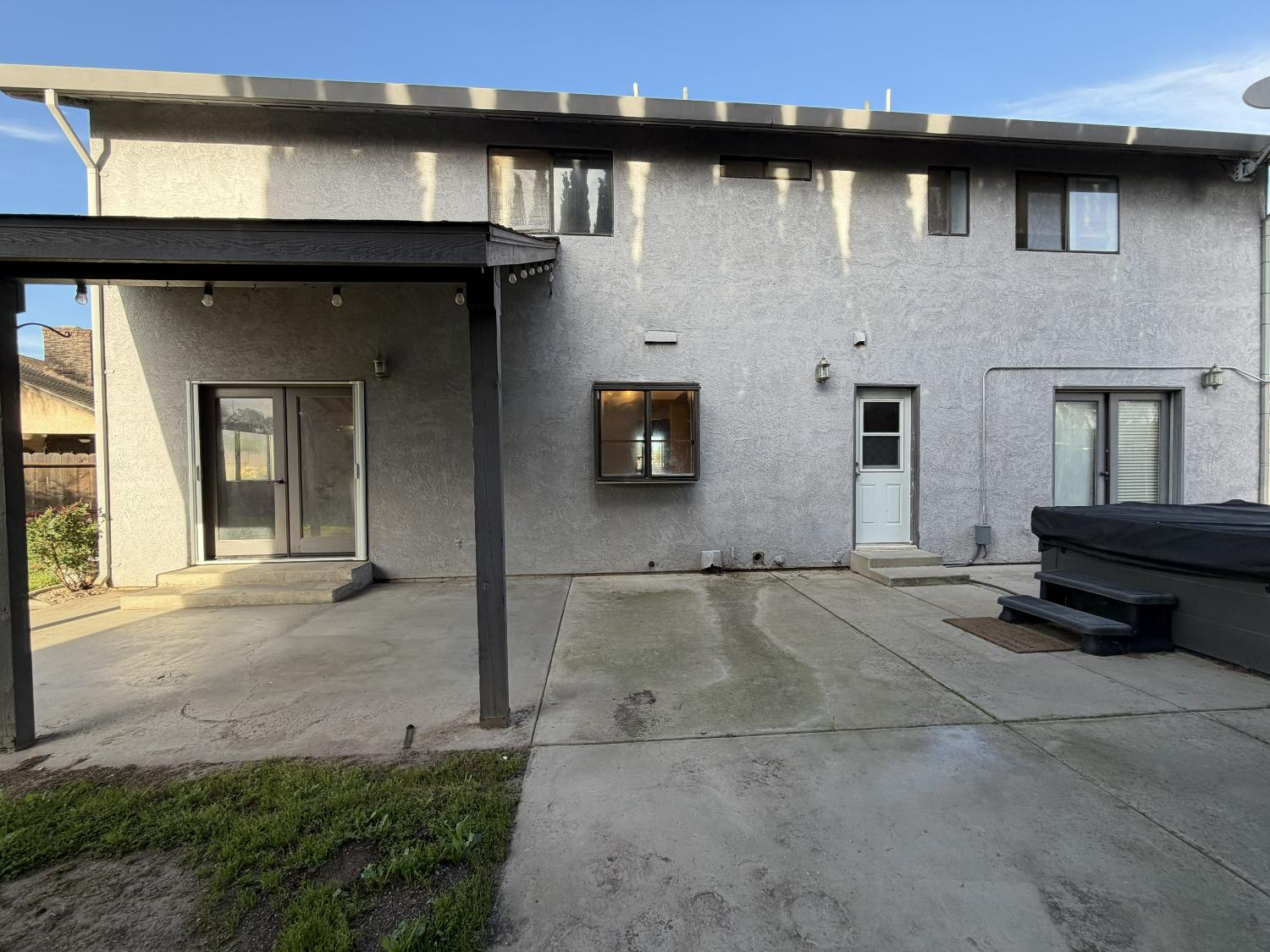 12024 Acosta Ct, Waterford, CA 95386