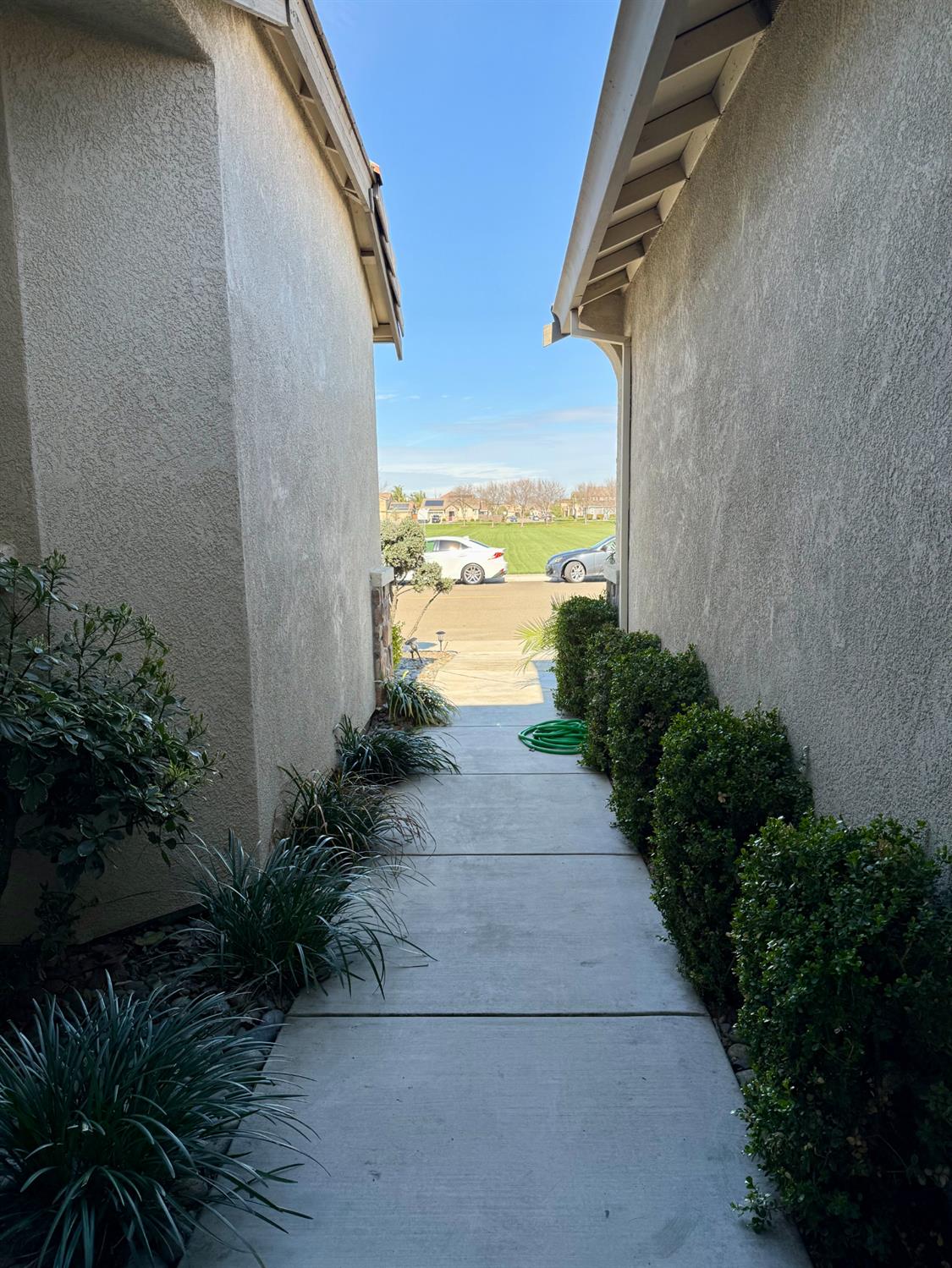 962 Orange Blossom Ave, Manteca, CA 95337