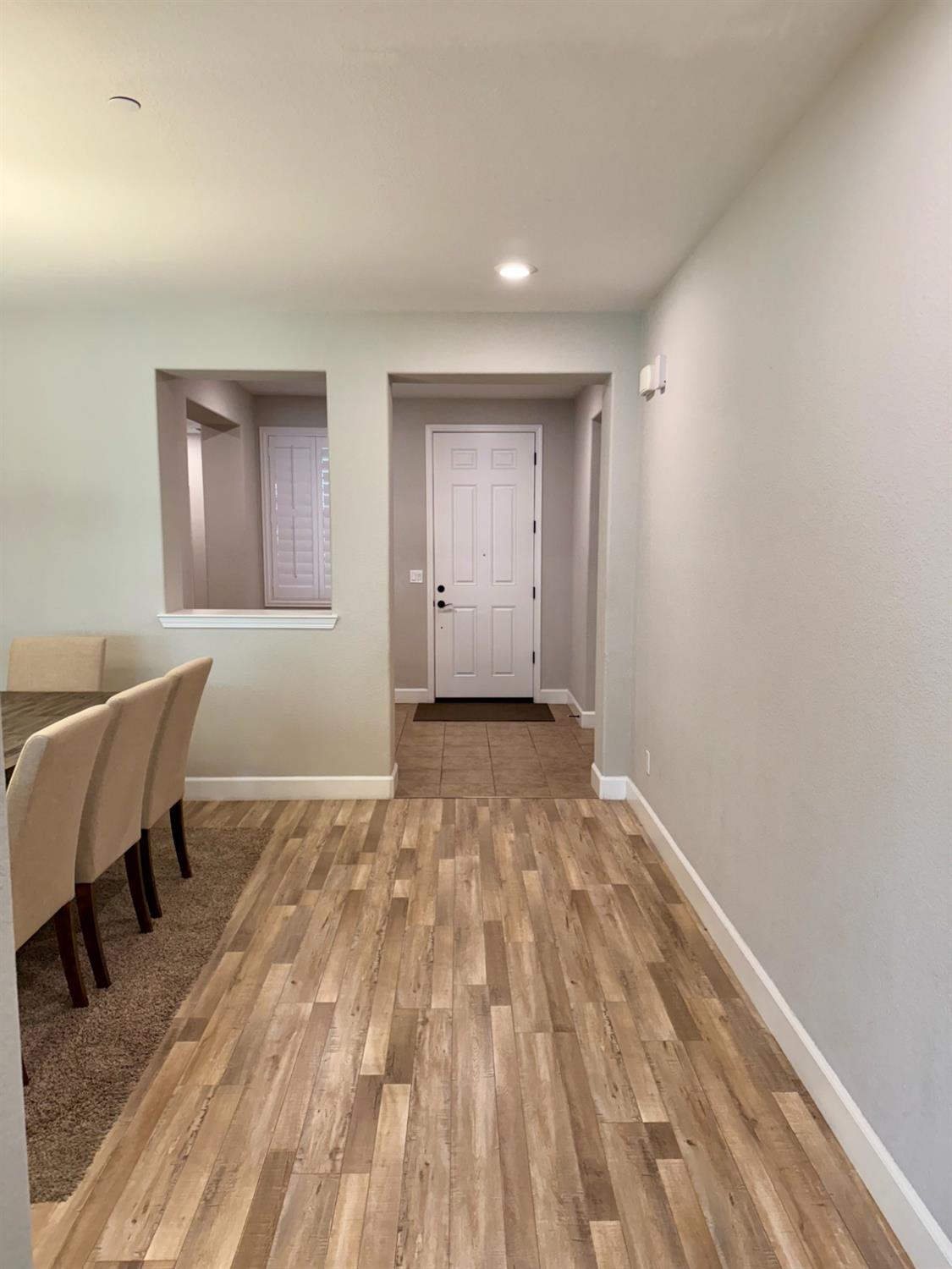 962 Orange Blossom Ave, Manteca, CA 95337