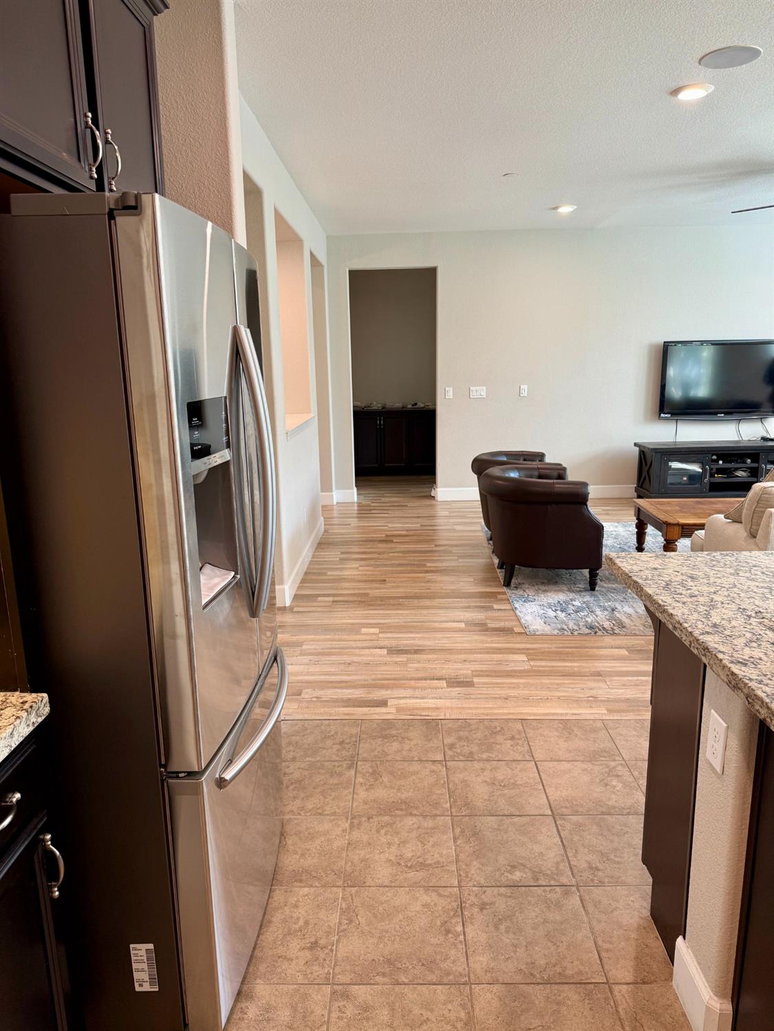 962 Orange Blossom Ave, Manteca, CA 95337