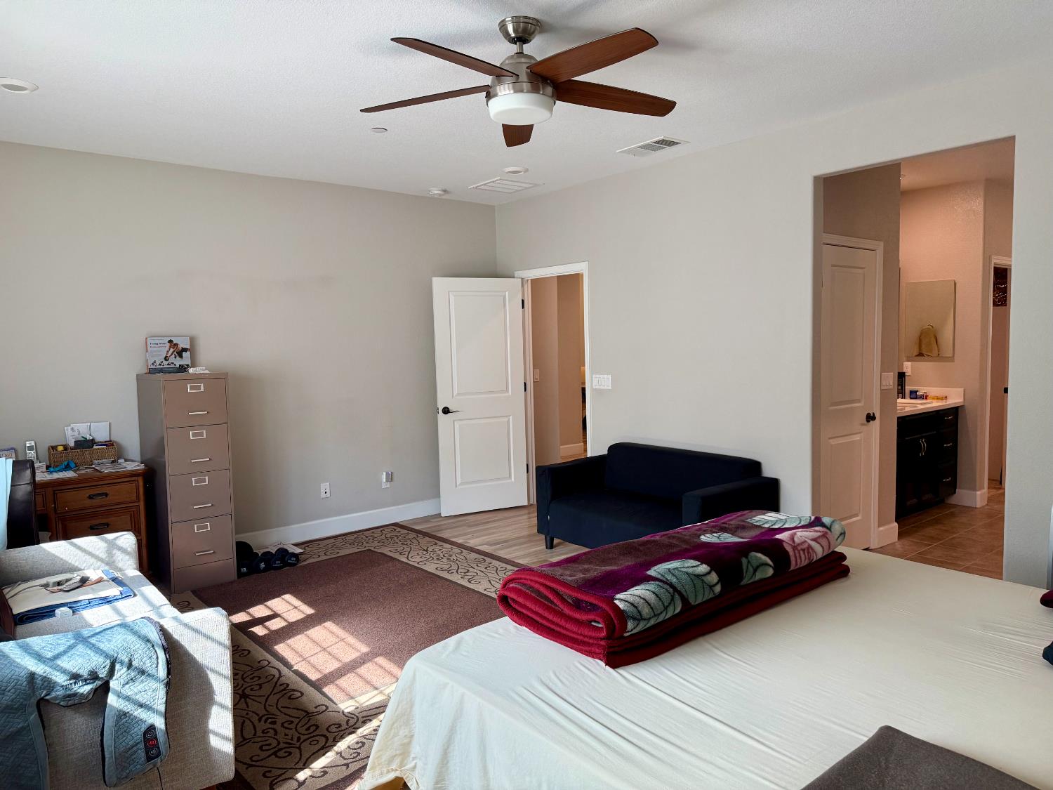 962 Orange Blossom Ave, Manteca, CA 95337