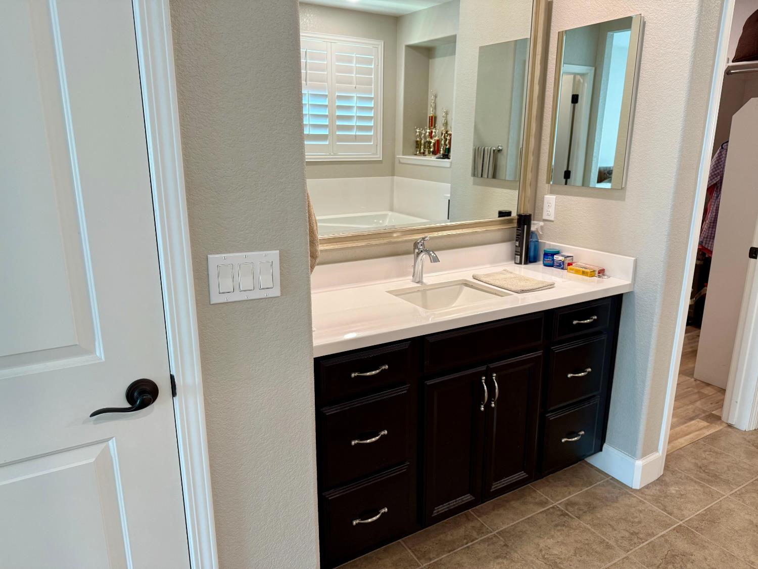 962 Orange Blossom Ave, Manteca, CA 95337