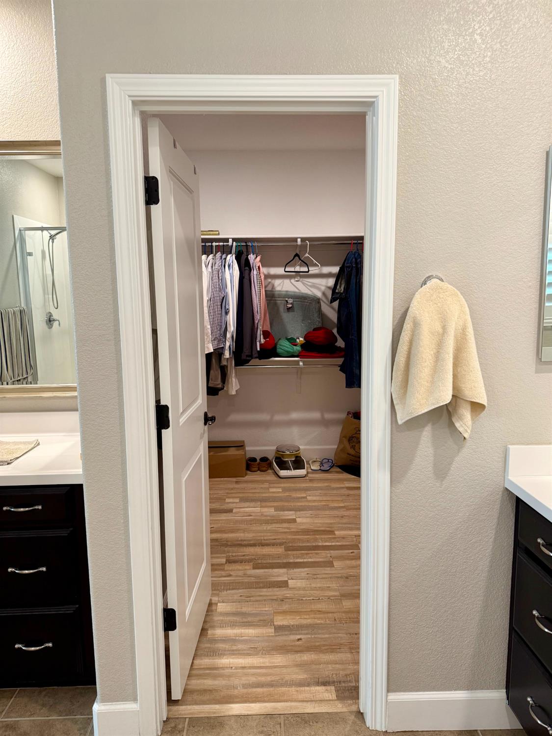 962 Orange Blossom Ave, Manteca, CA 95337