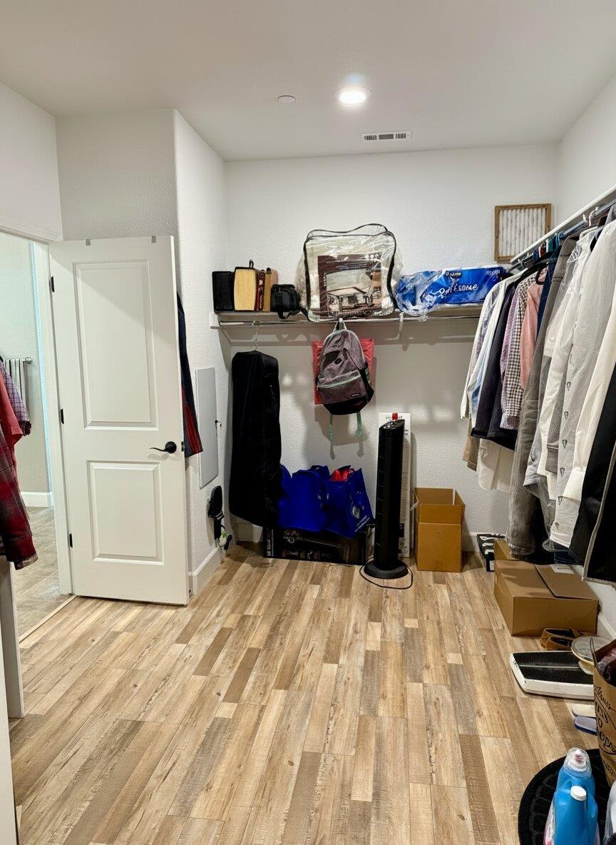 962 Orange Blossom Ave, Manteca, CA 95337