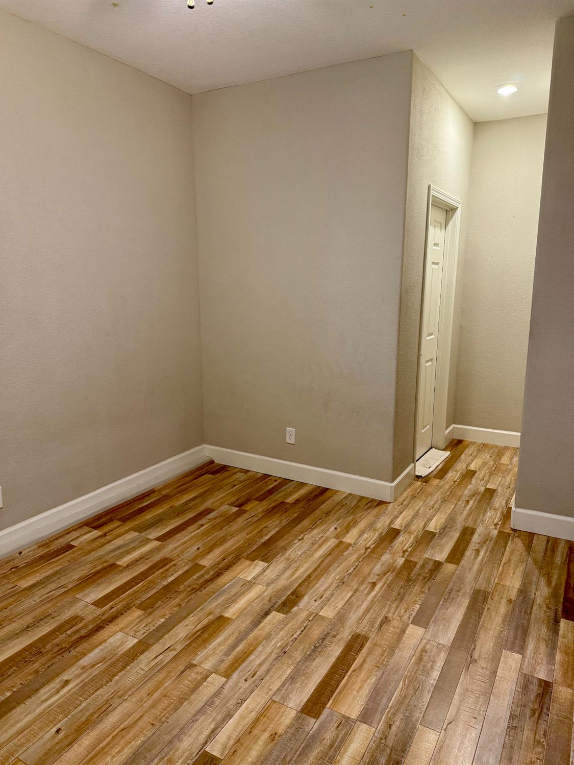 962 Orange Blossom Ave, Manteca, CA 95337