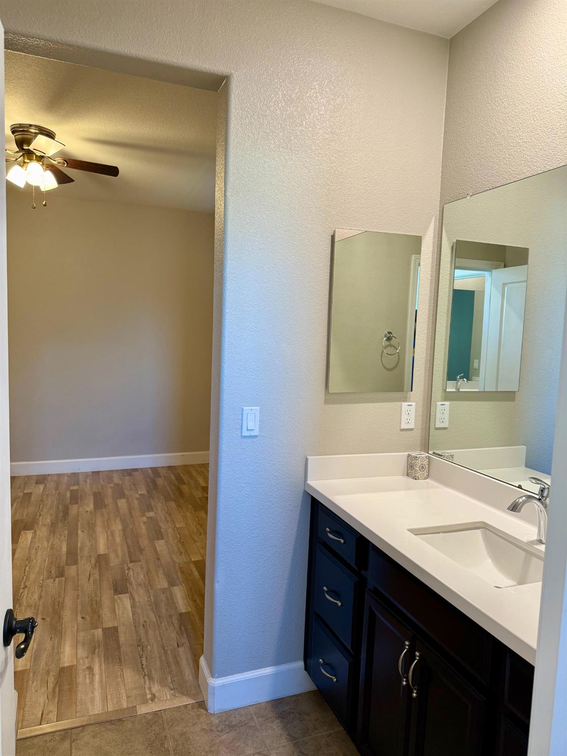 962 Orange Blossom Ave, Manteca, CA 95337