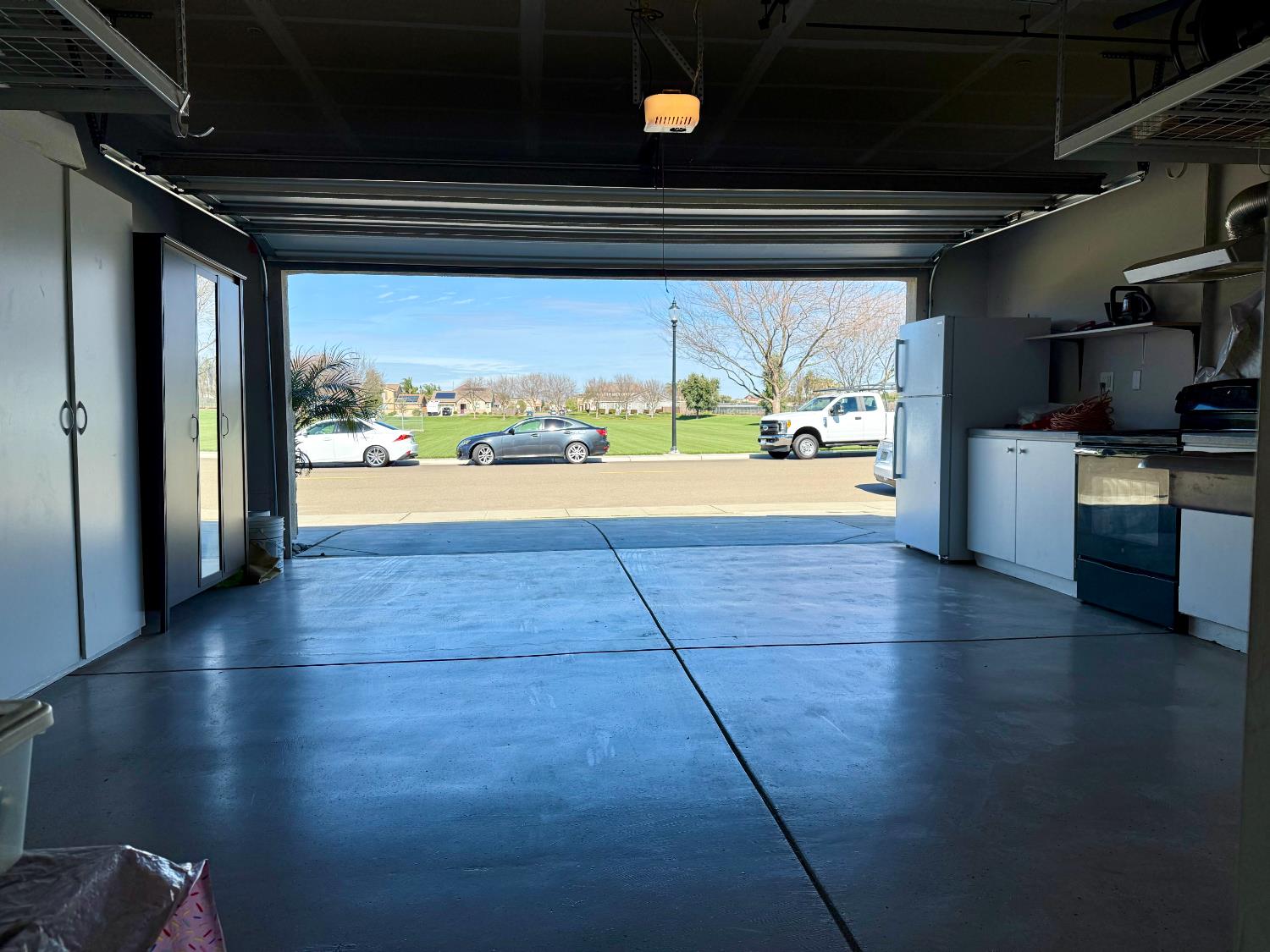 962 Orange Blossom Ave, Manteca, CA 95337