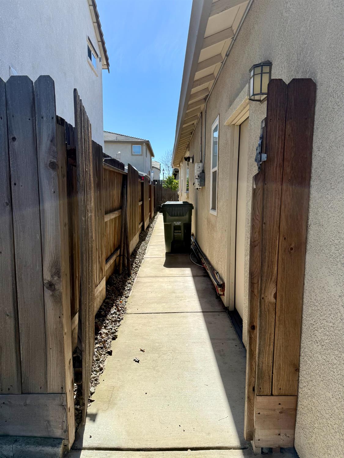 962 Orange Blossom Ave, Manteca, CA 95337