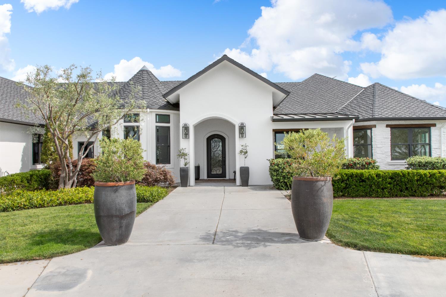 16641 Sonora Rd, Oakdale, CA 95361