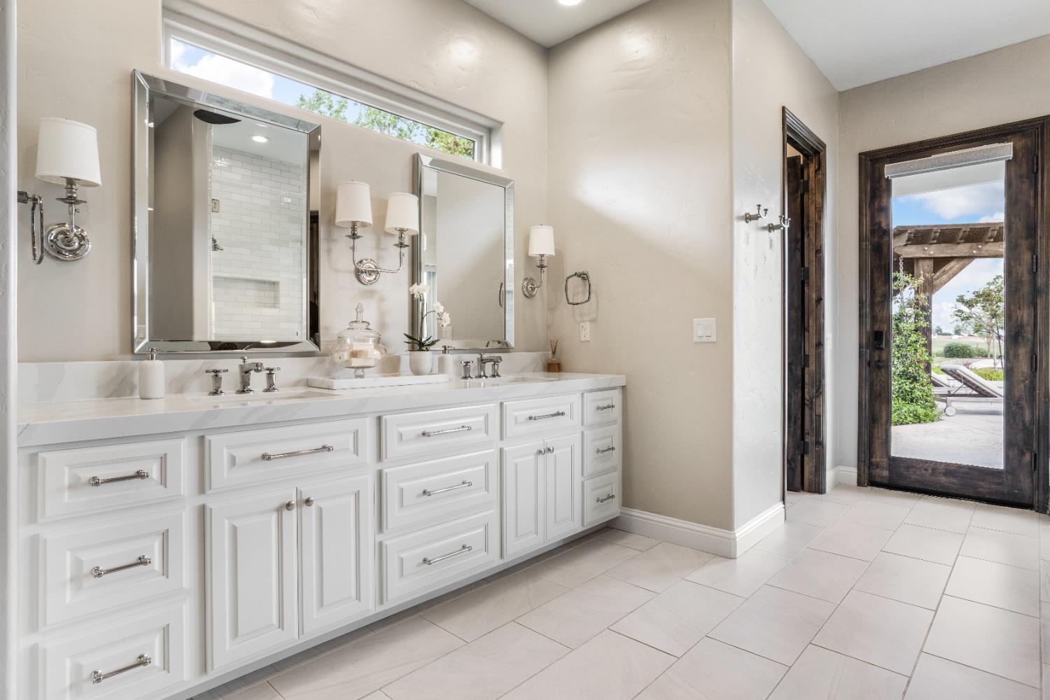 16641 Sonora Rd, Oakdale, CA 95361