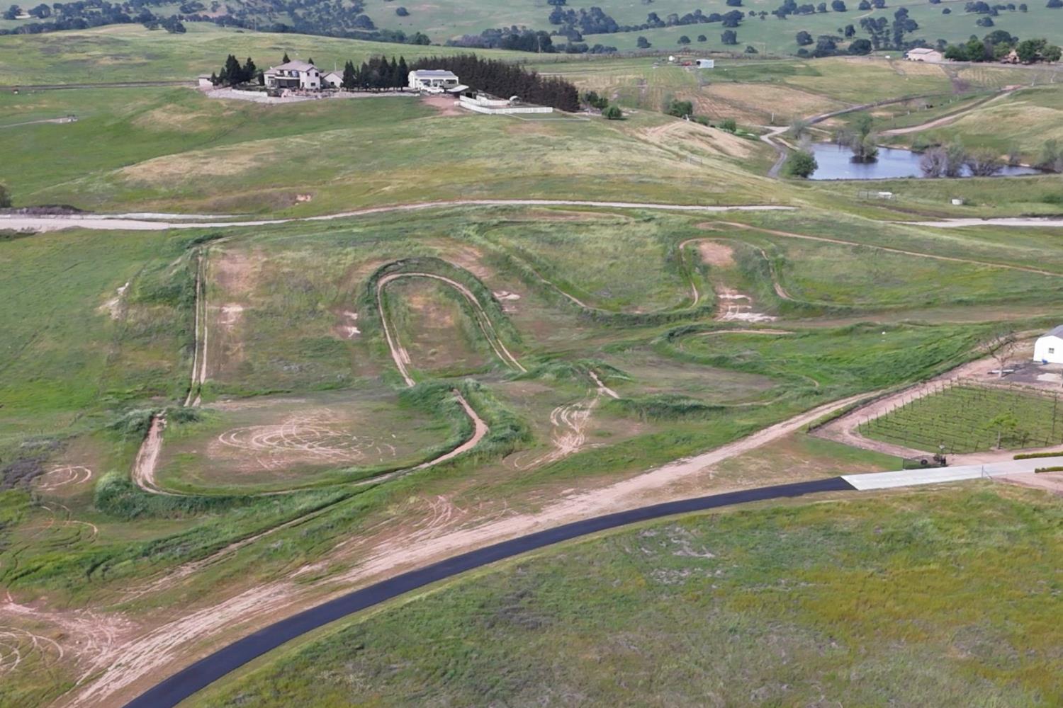 16641 Sonora Rd, Oakdale, CA 95361