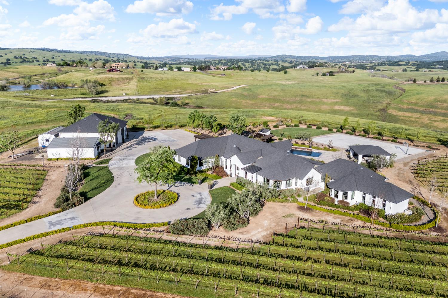 16641 Sonora Rd, Oakdale, CA 95361