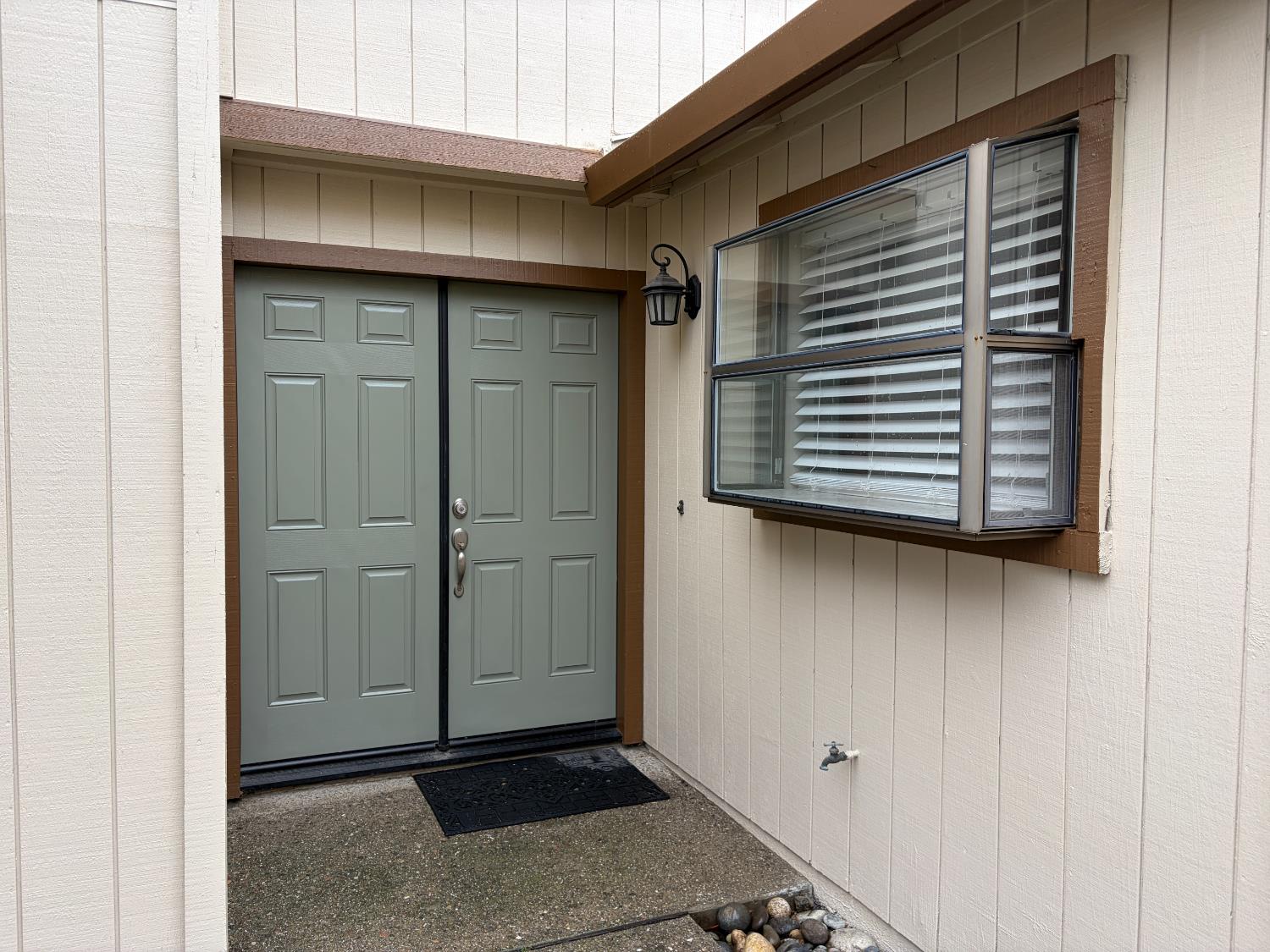 1023 Camphor St, Manteca, CA 95337