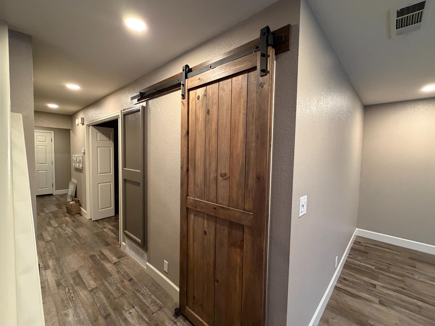 1023 Camphor St, Manteca, CA 95337