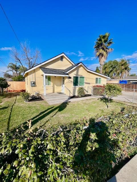 3601 Iowa Ave, Riverbank, CA 95367